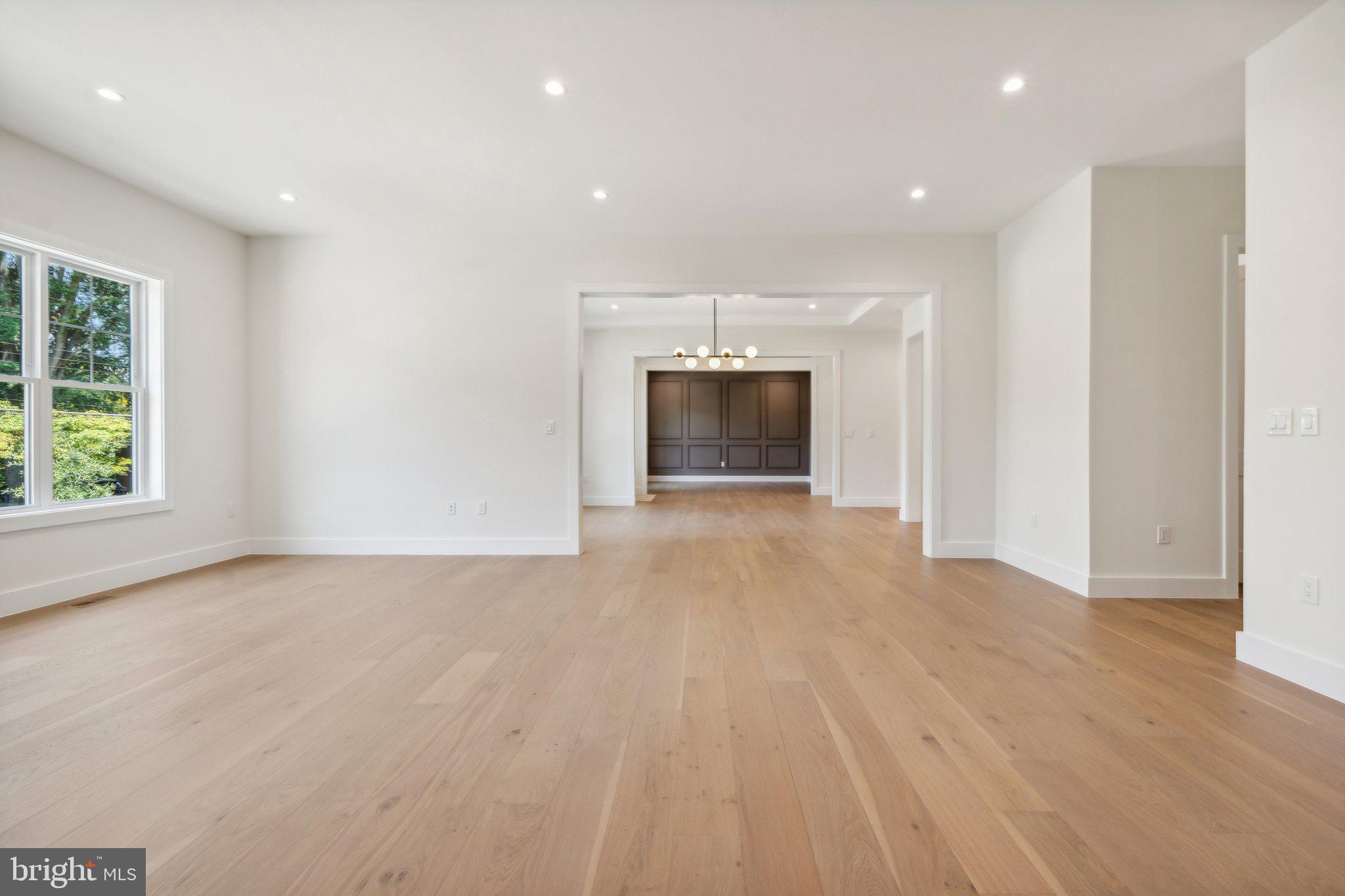 BROYHILLS MCLEAN ESTATES - Residential