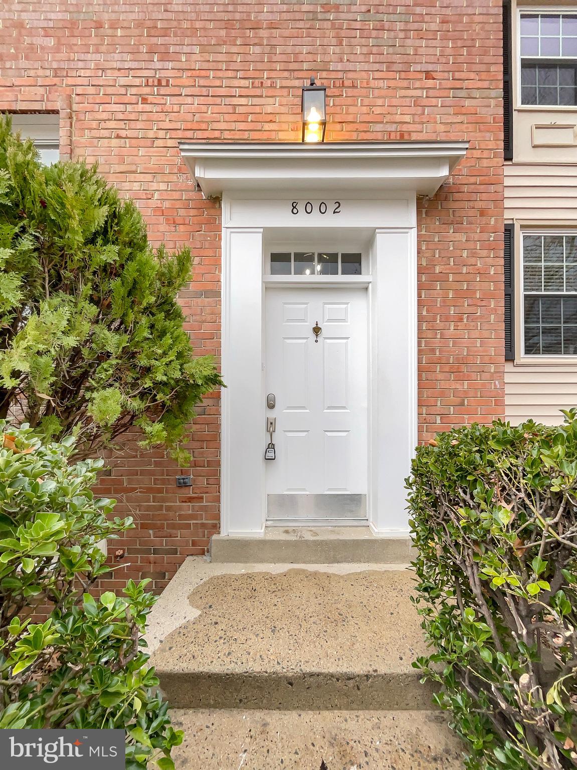 SARATOGA TOWNHOUSES - Residential