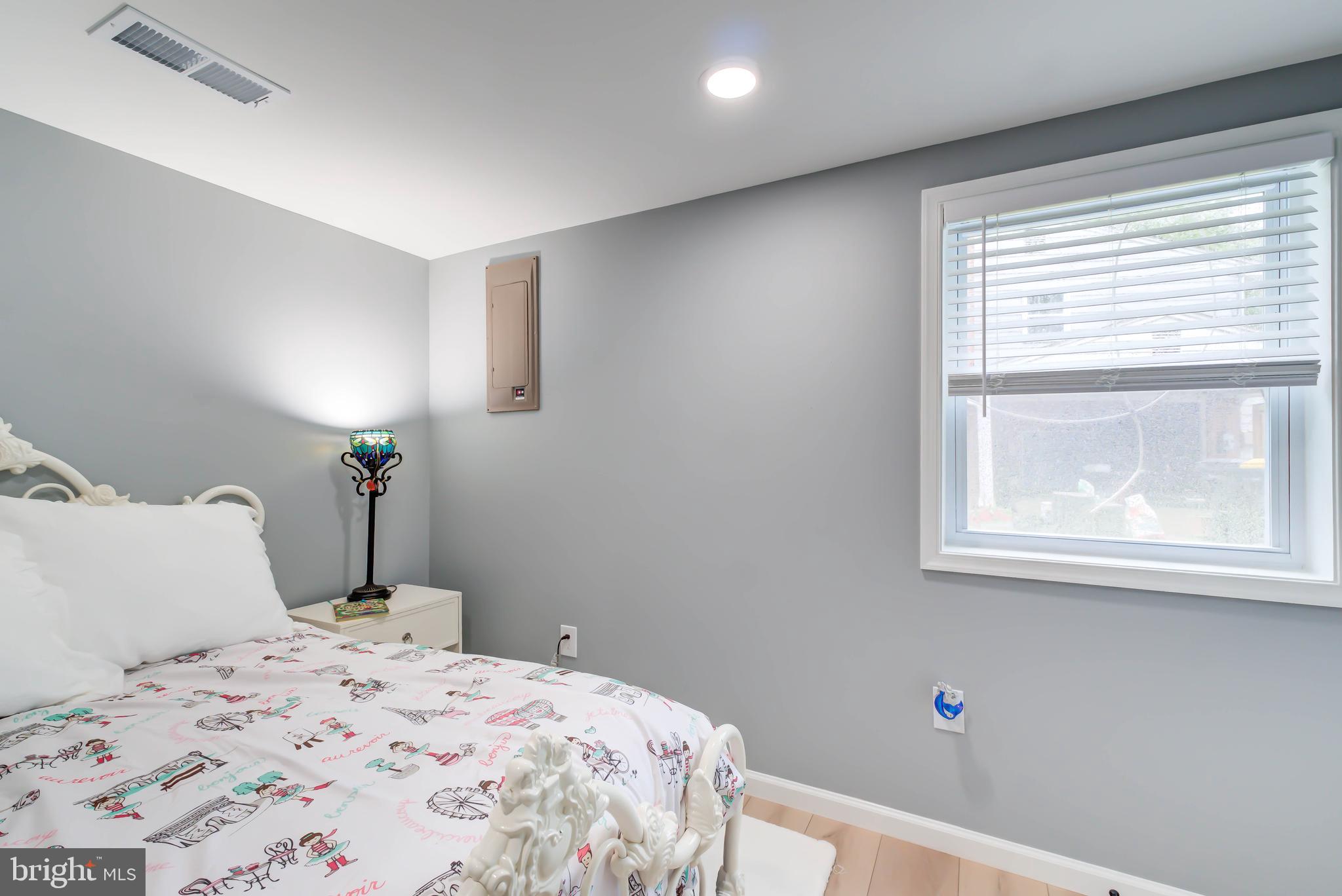 DEREN PARK - Residential