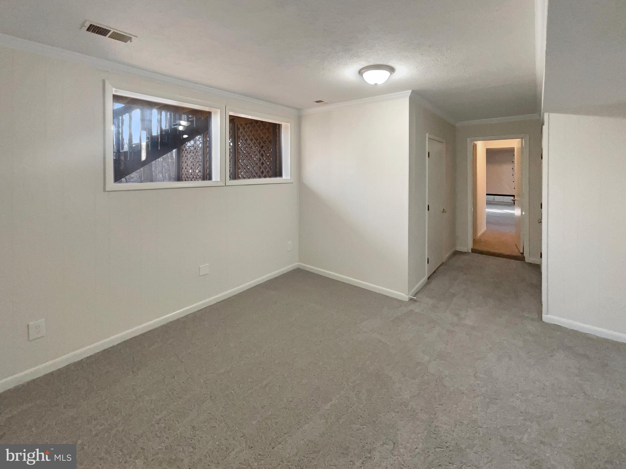 LAWNVALE ESTATES - Residential