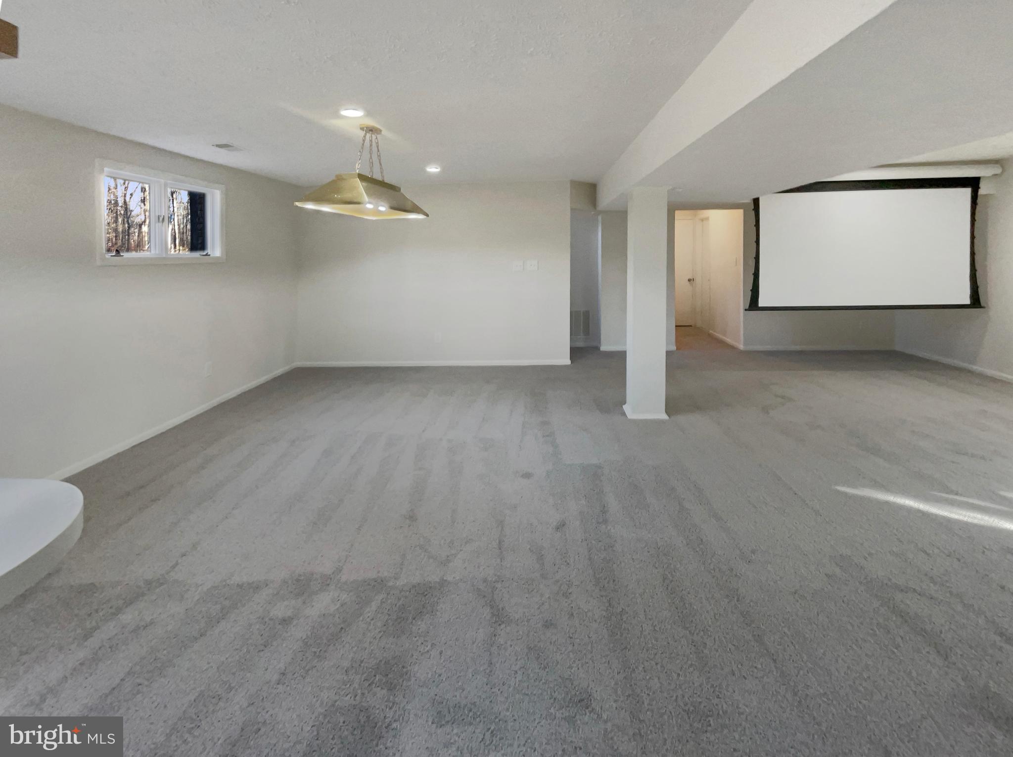 LAWNVALE ESTATES - Residential