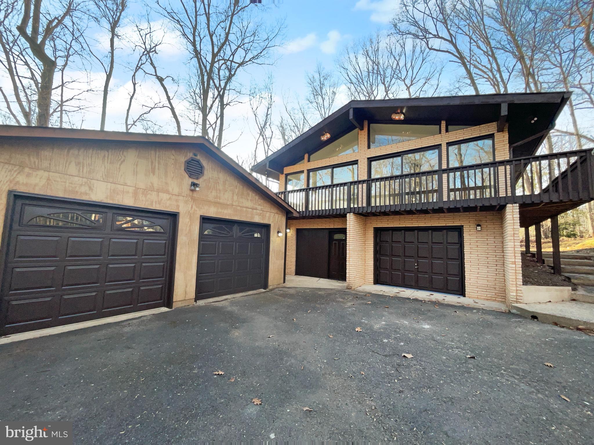 LAWNVALE ESTATES - Residential