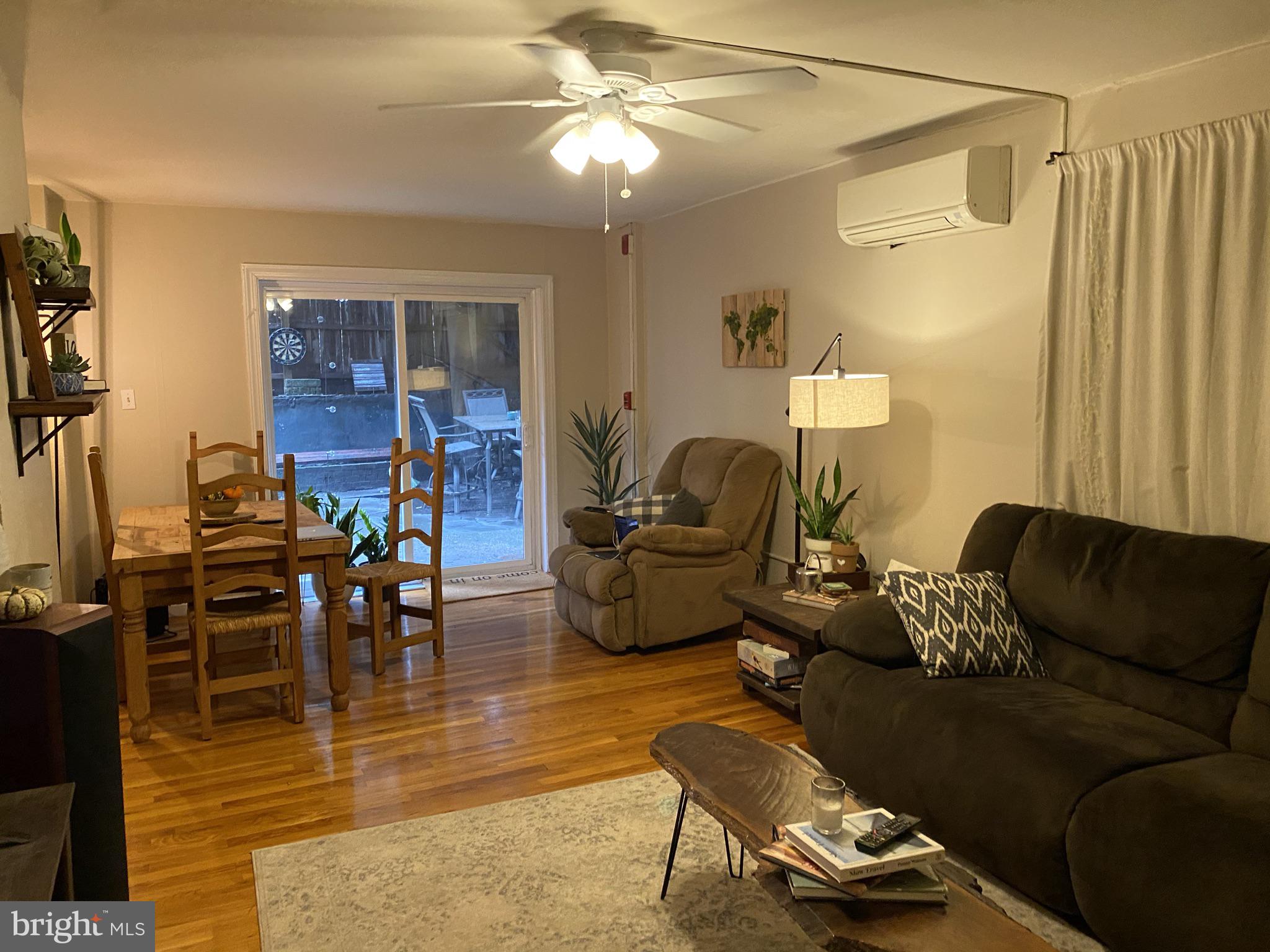FITLER SQUARE - Commercial Sale
