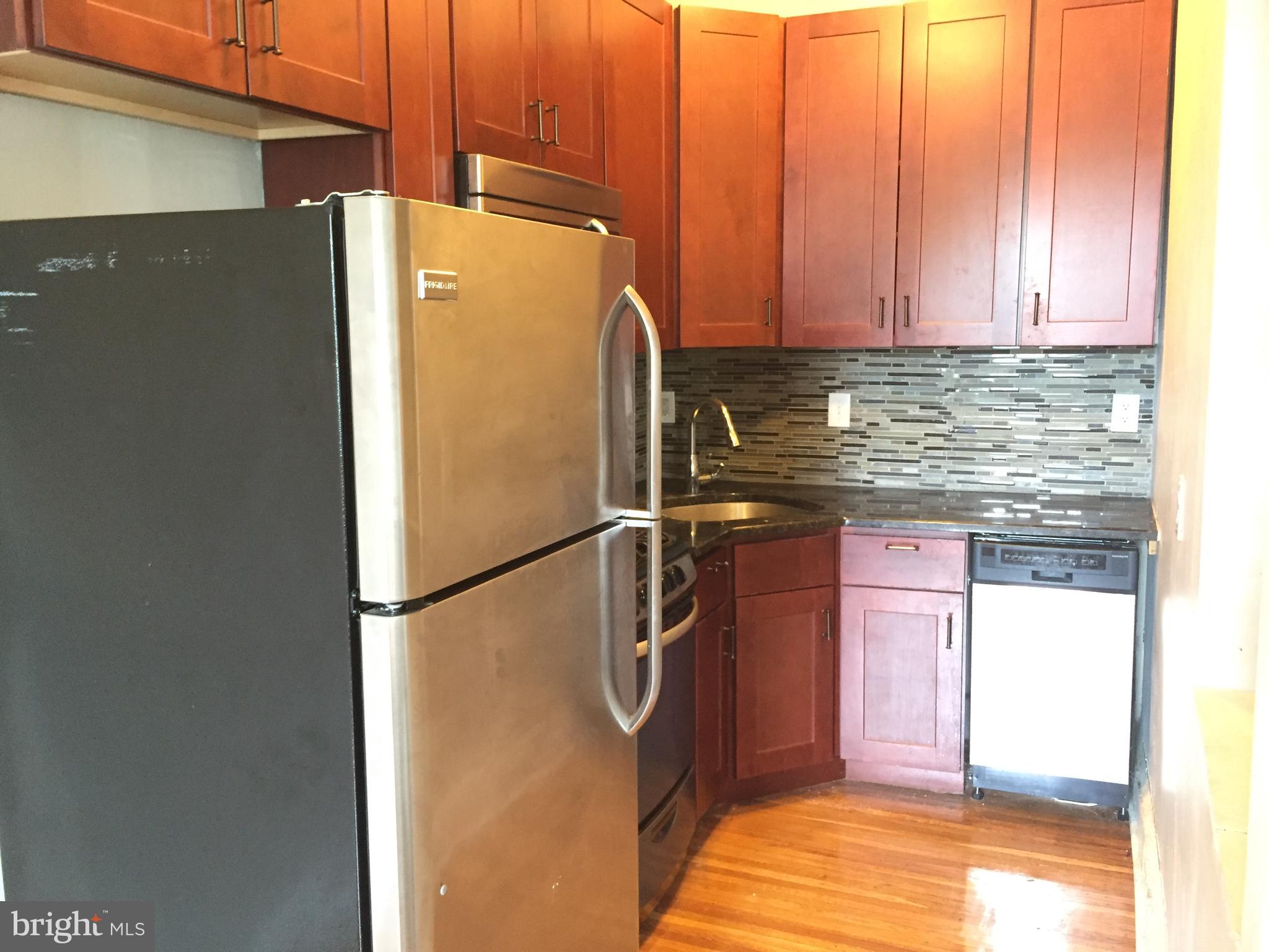 FITLER SQUARE - Commercial Sale