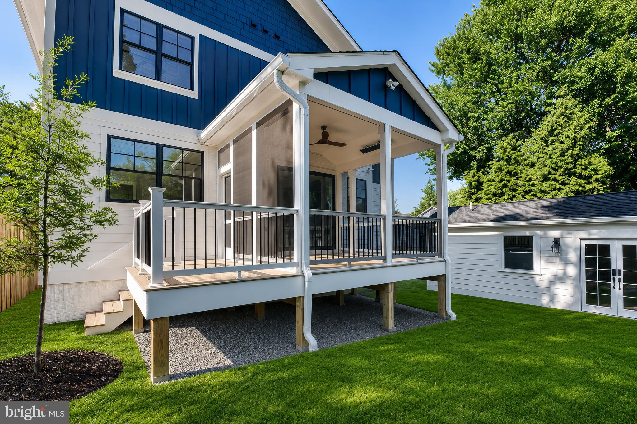 ADDISON HEIGHTS - Residential