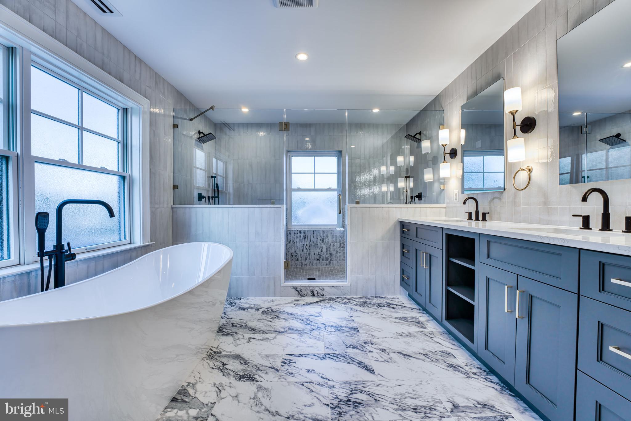 ADDISON HEIGHTS - Residential