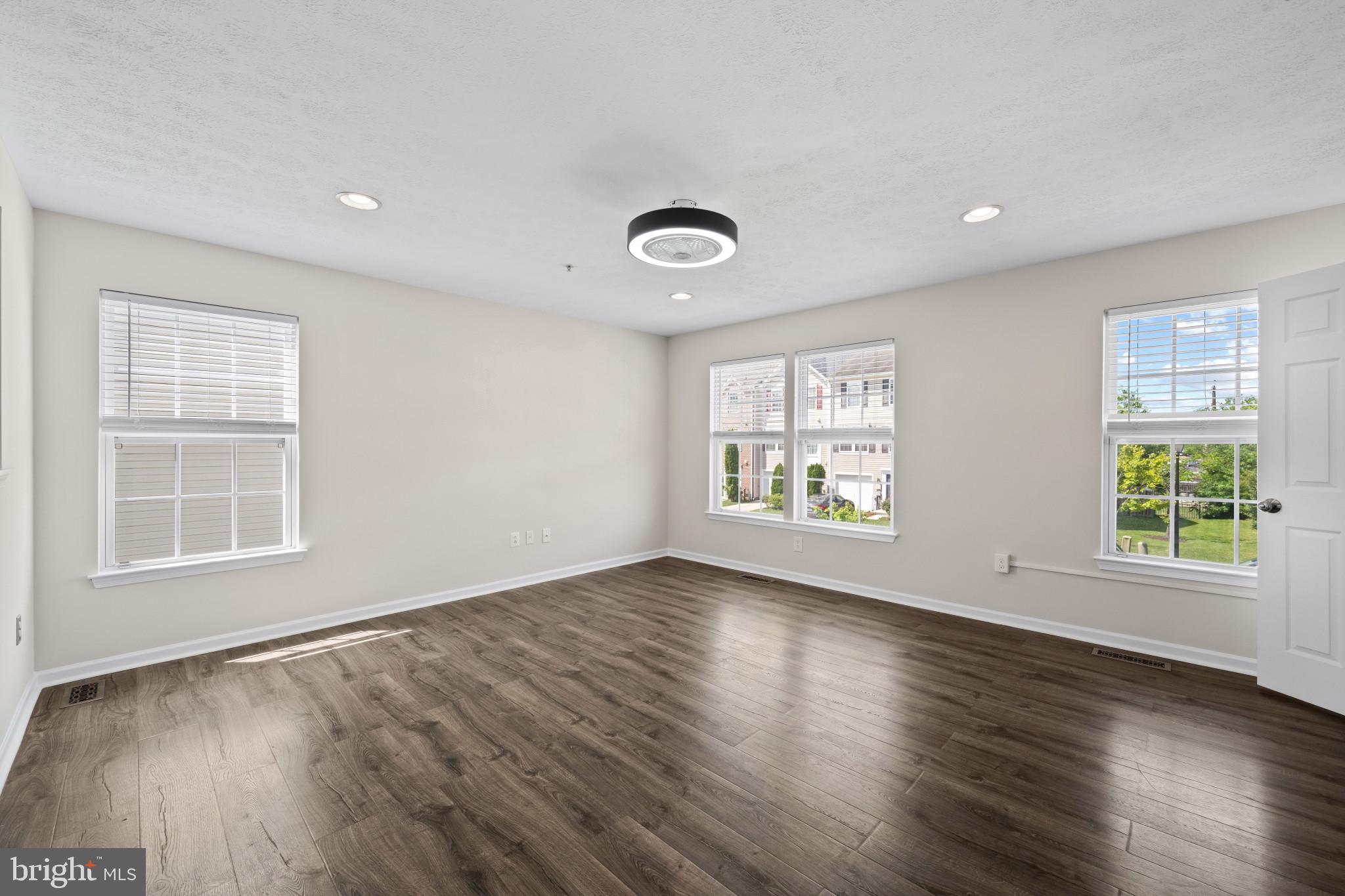 MIRAMAR LANDING - Residential