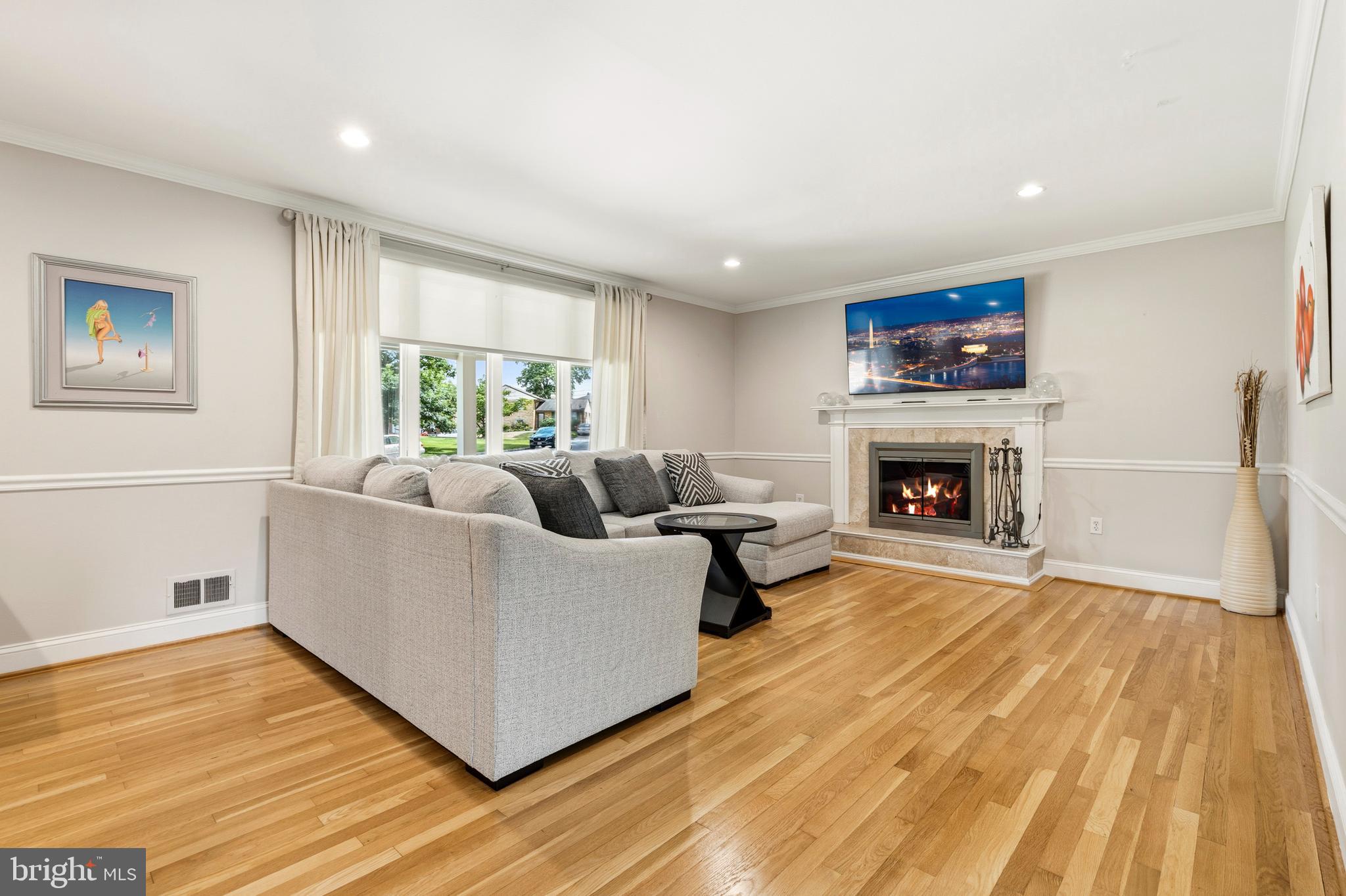 COLLEGE PARK WOODS - Residential