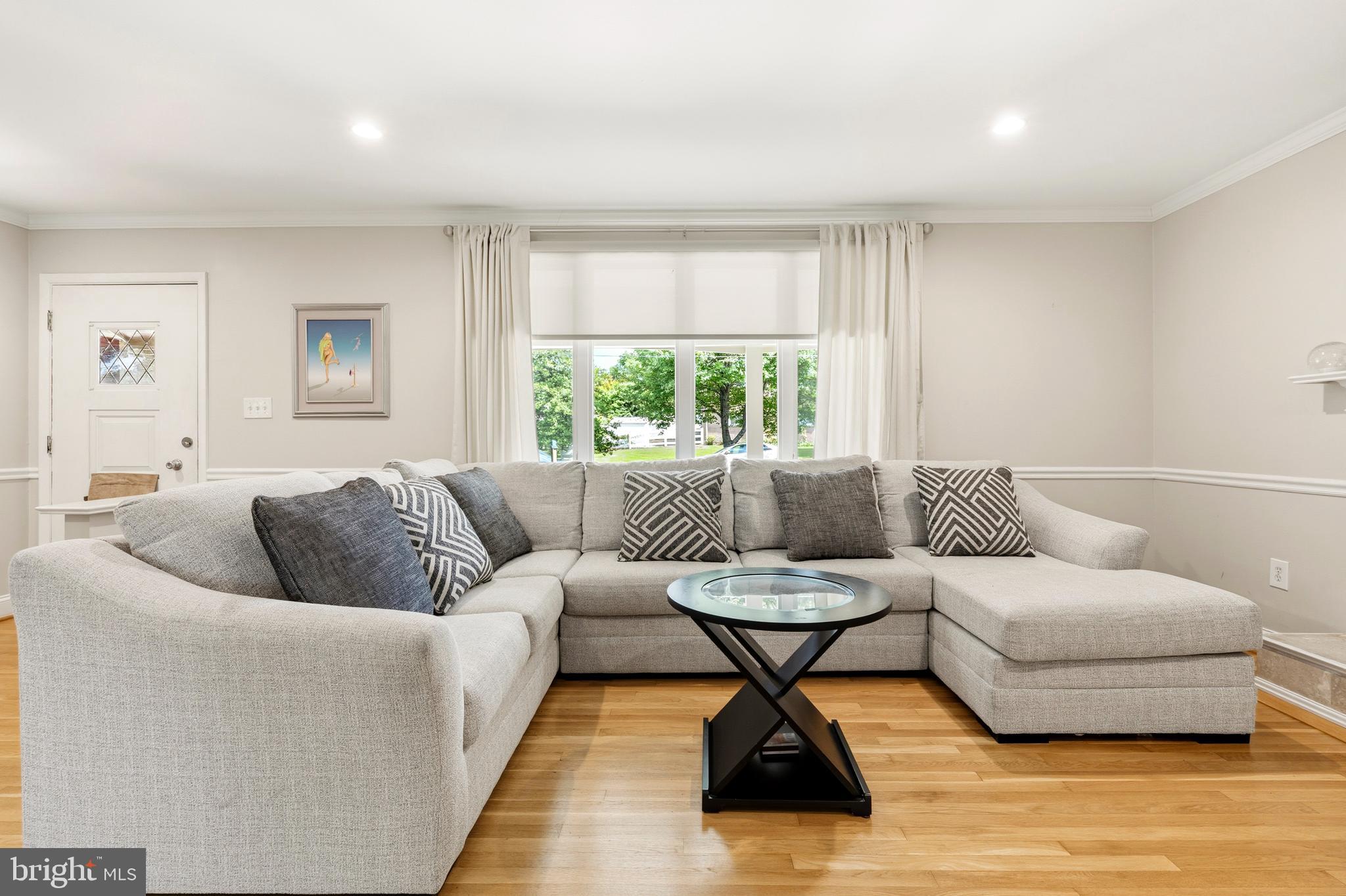 COLLEGE PARK WOODS - Residential