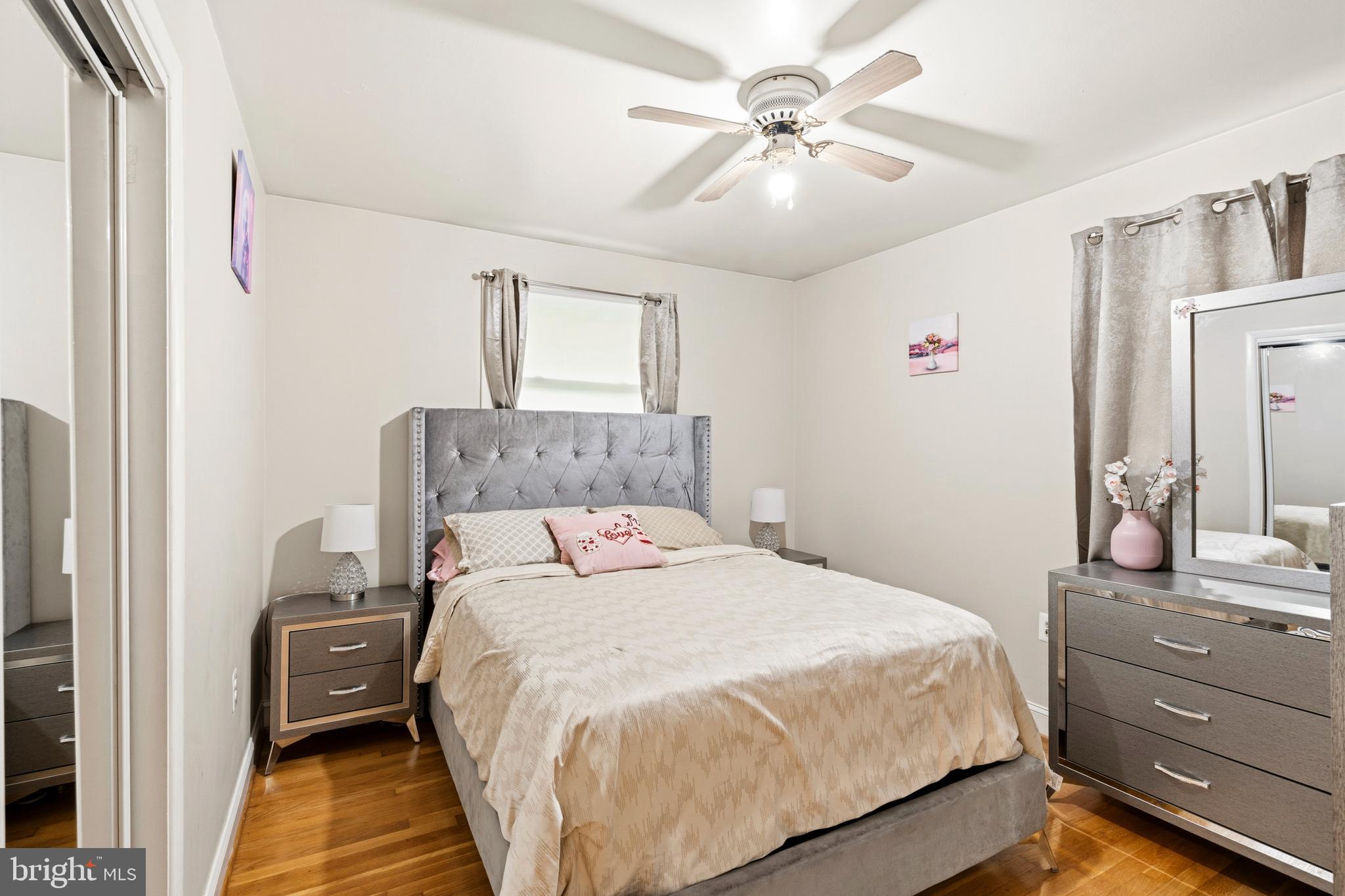 COLLEGE PARK WOODS - Residential