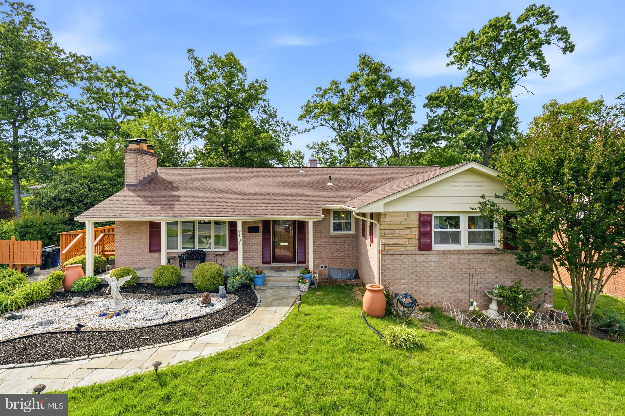 COLLEGE PARK WOODS - Residential
