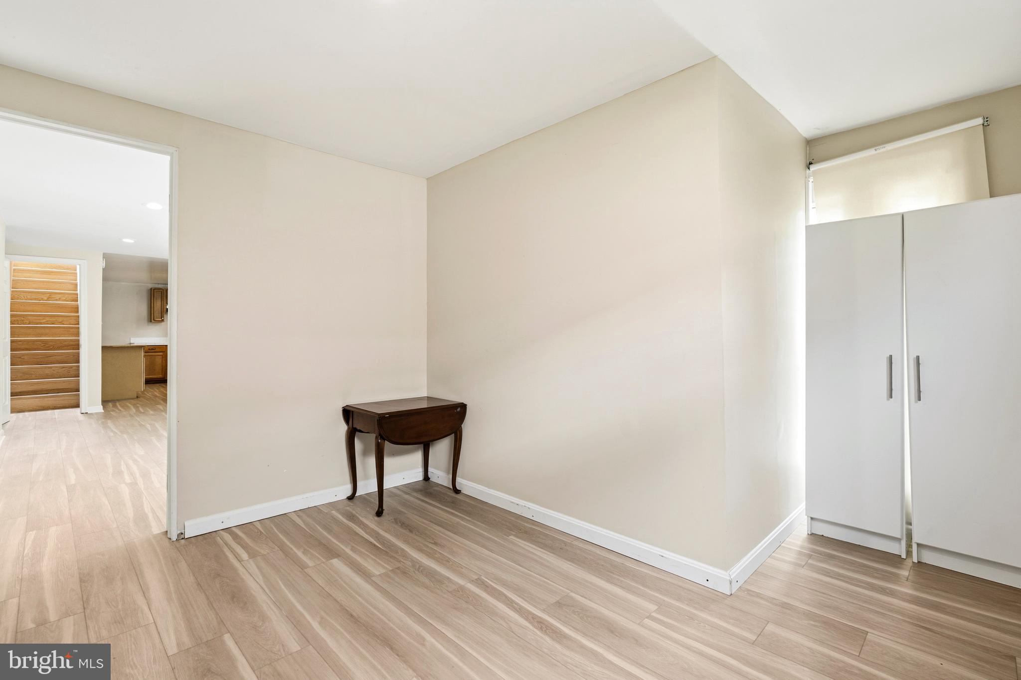 COLLEGE PARK WOODS - Residential