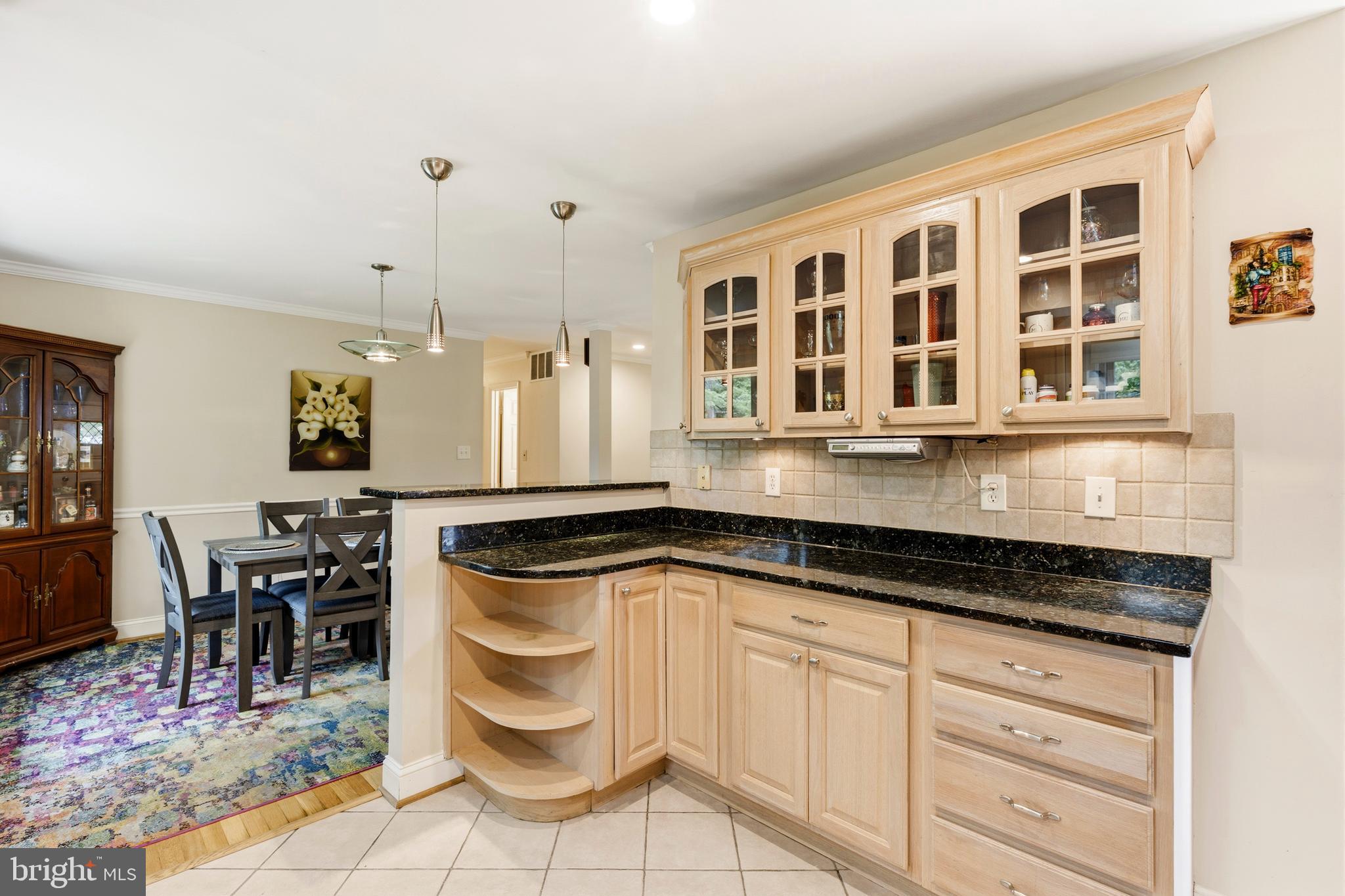 COLLEGE PARK WOODS - Residential