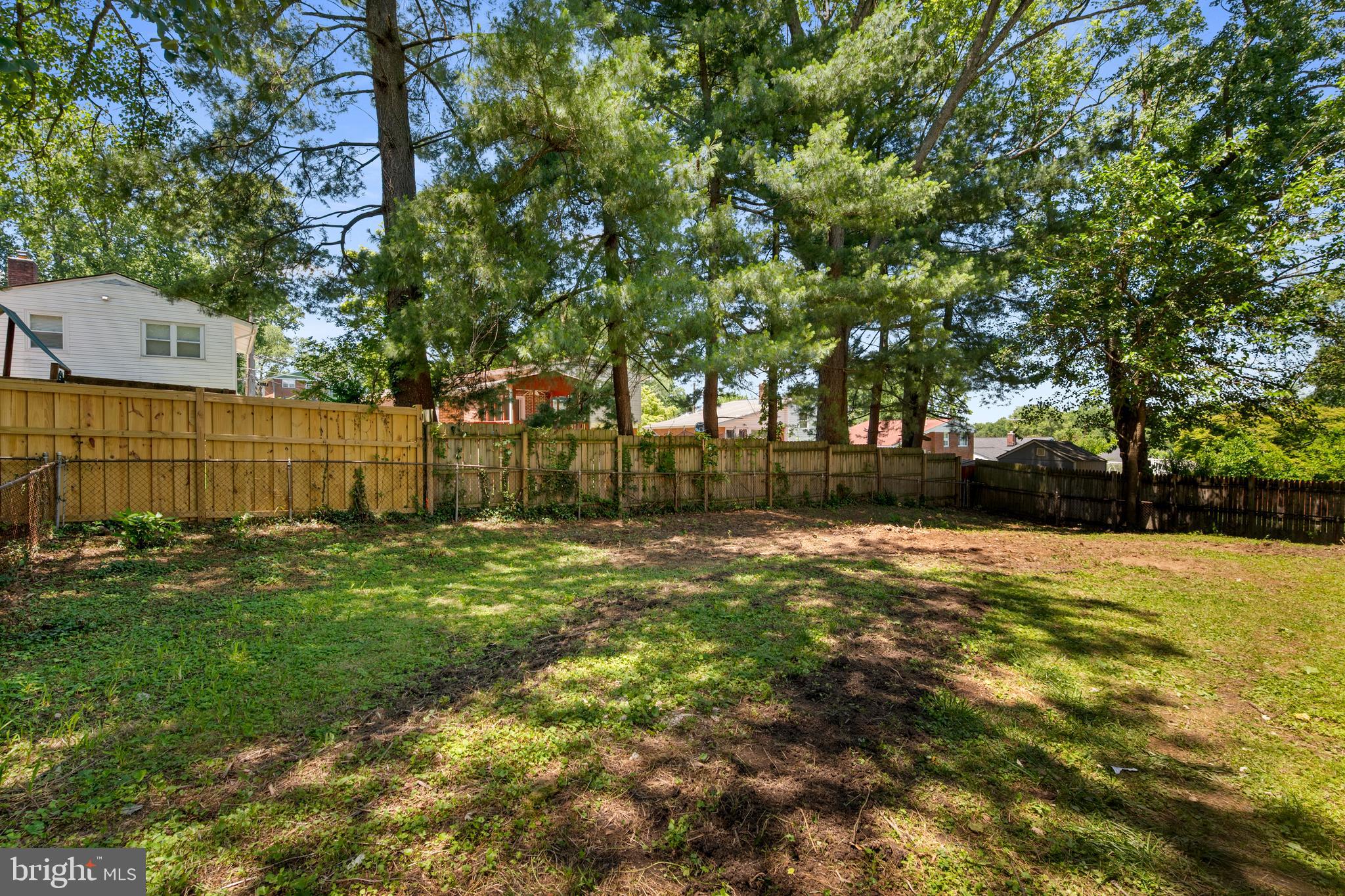 GREENWOOD KNOLLS - Residential