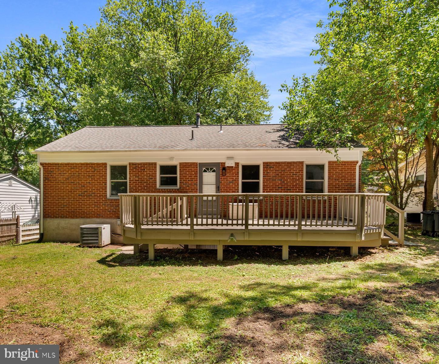 GREENWOOD KNOLLS - Residential