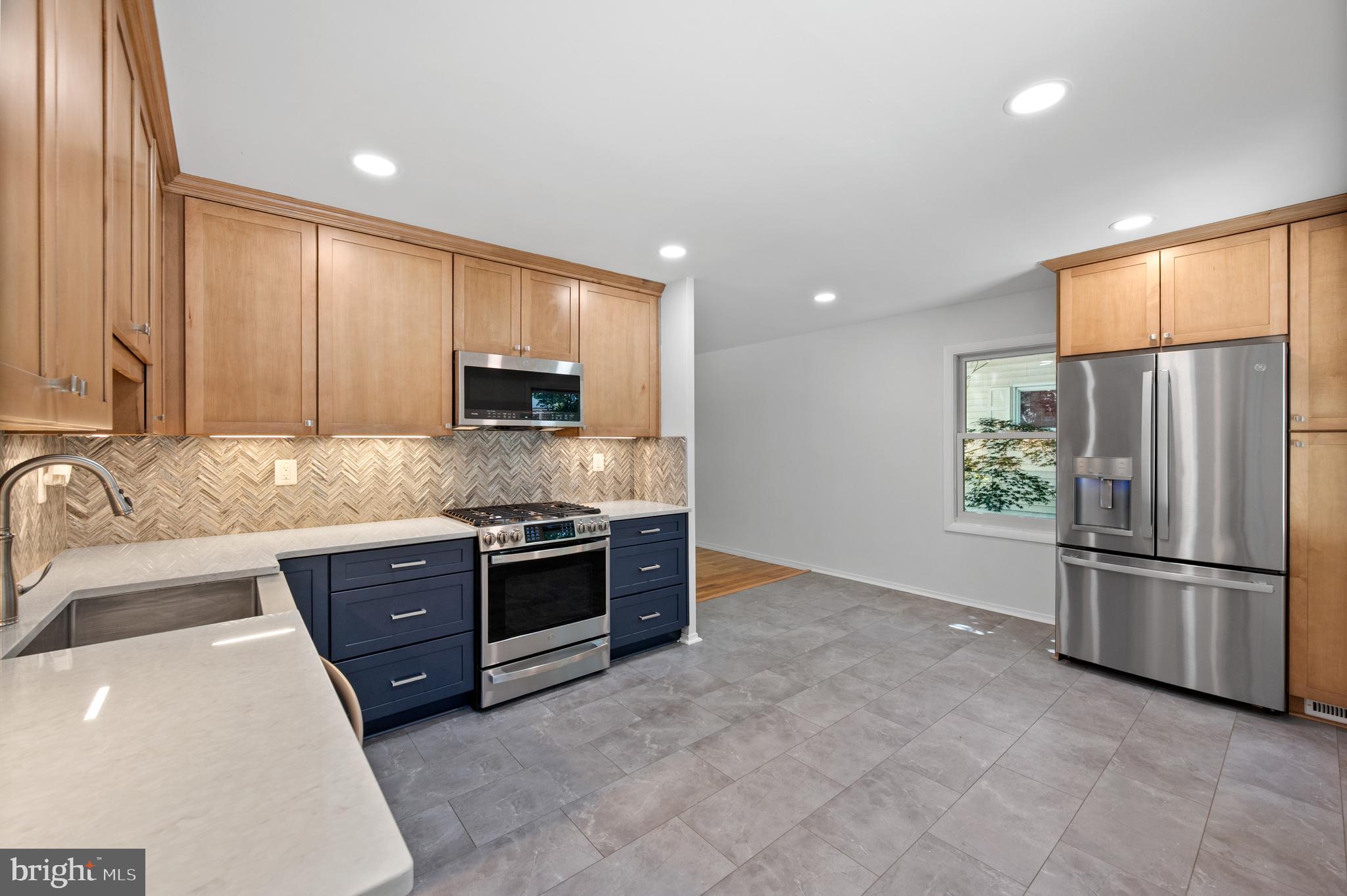 GREENWOOD KNOLLS - Residential