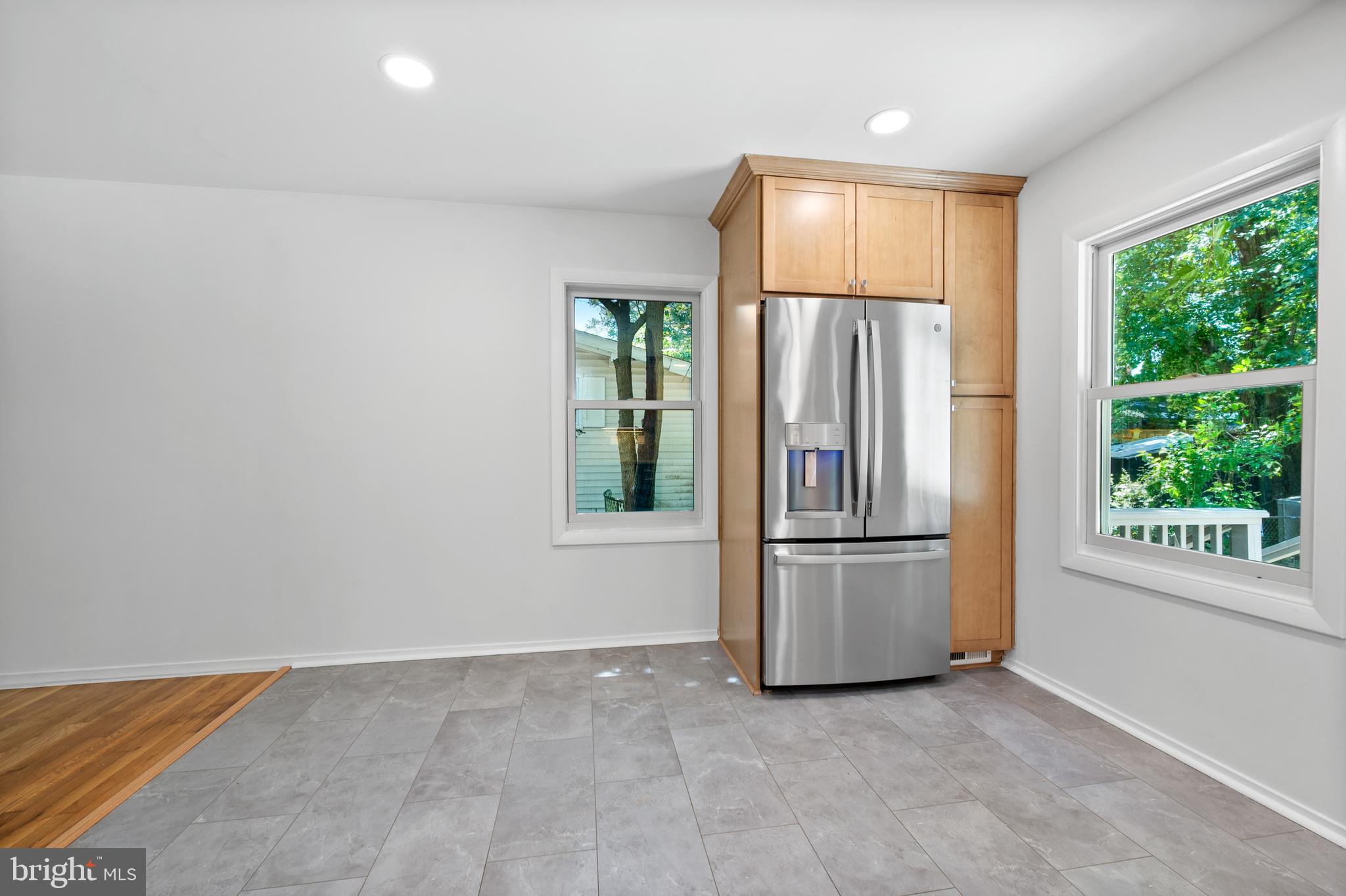 GREENWOOD KNOLLS - Residential