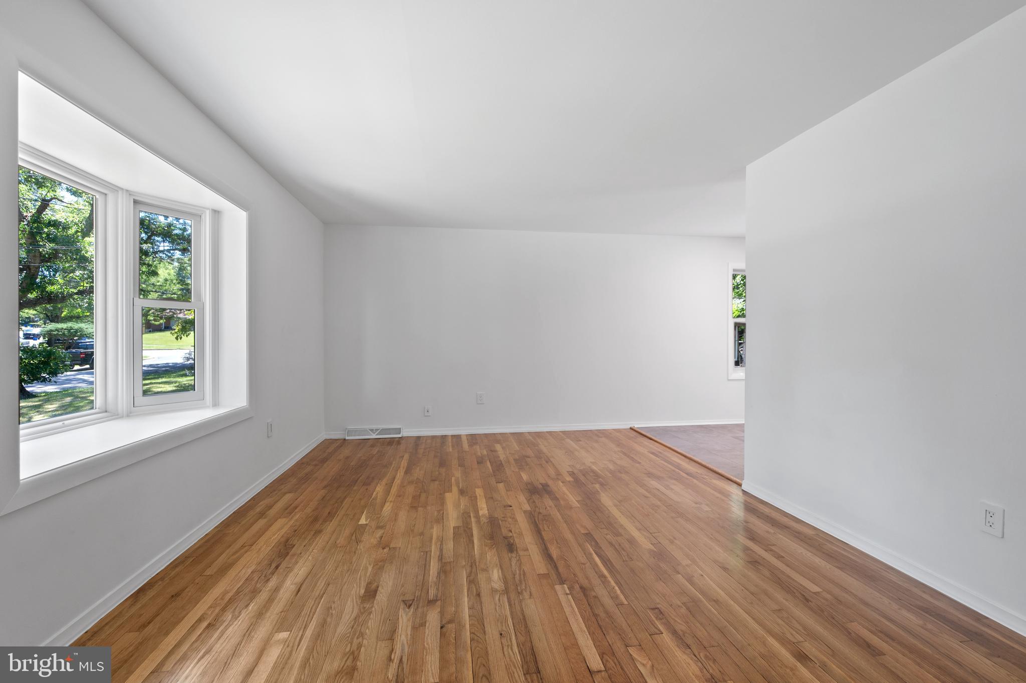 GREENWOOD KNOLLS - Residential