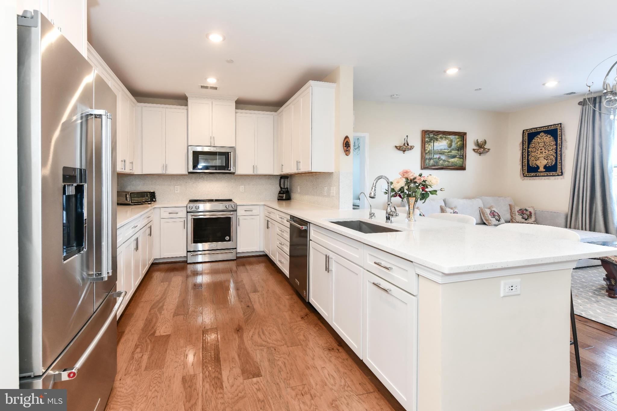 THE ATRIUM AT METROWEST - Residential