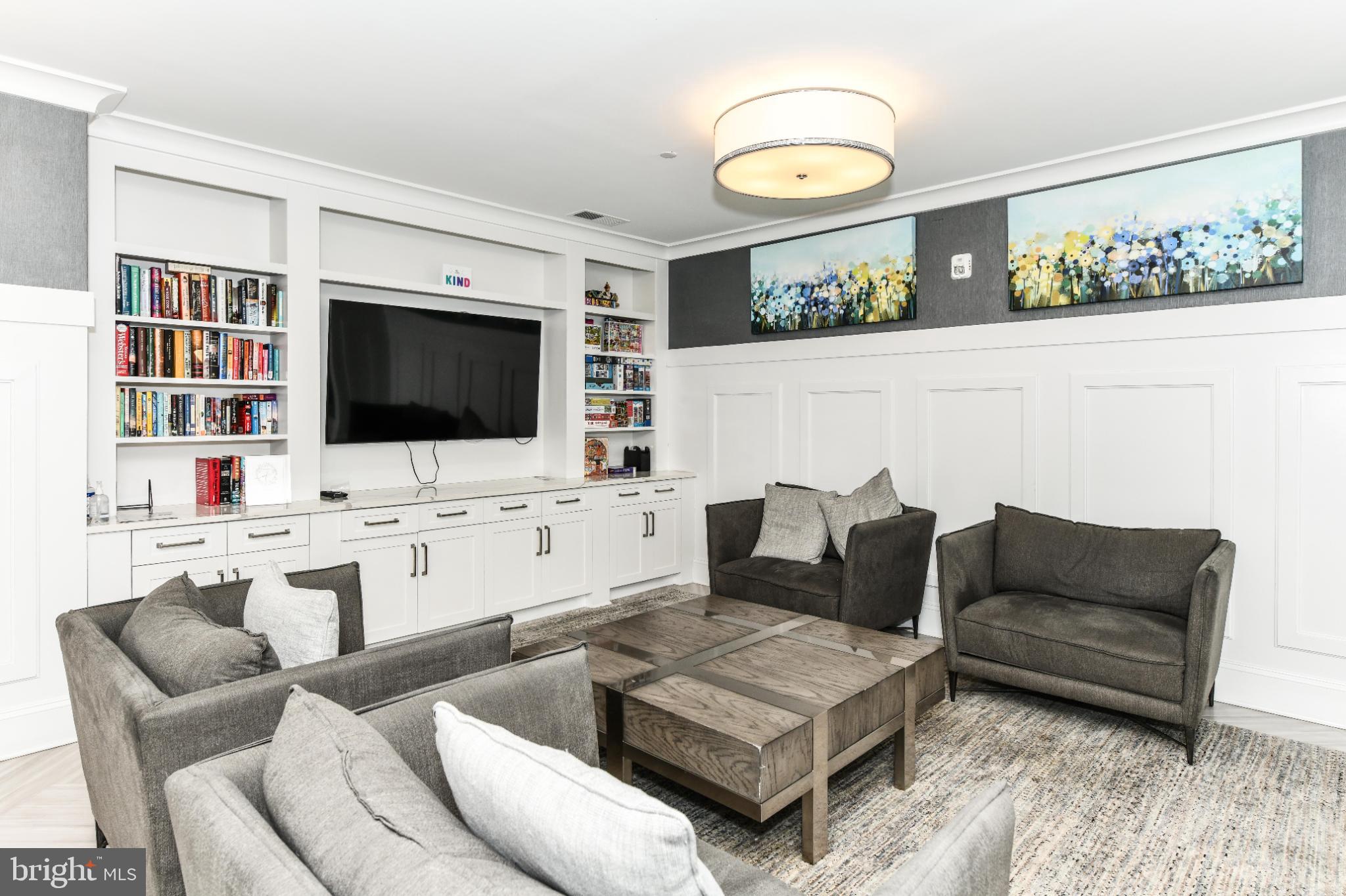 THE ATRIUM AT METROWEST - Residential
