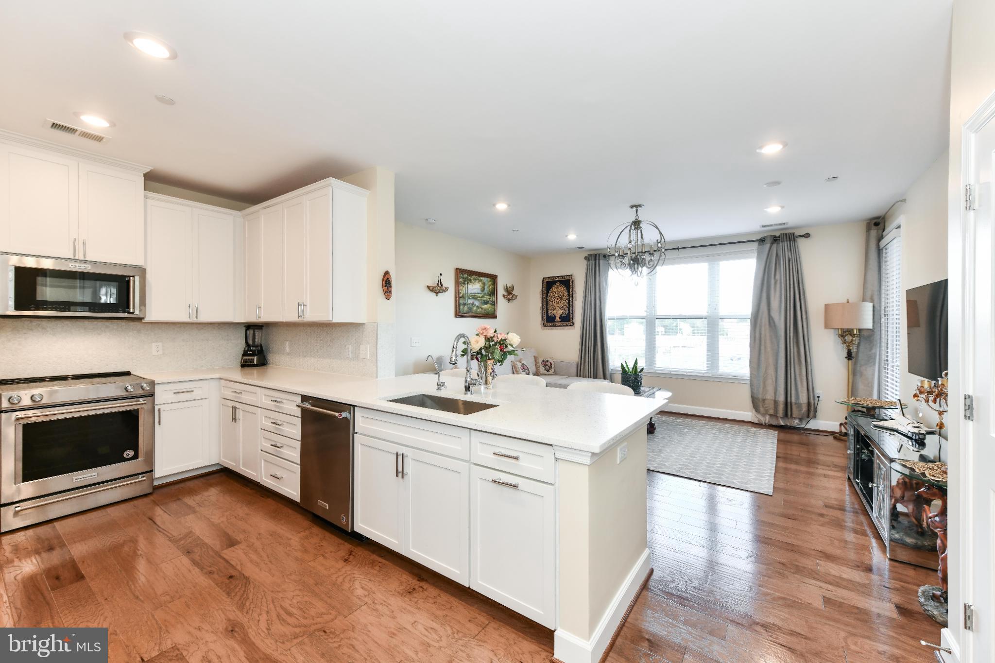 THE ATRIUM AT METROWEST - Residential
