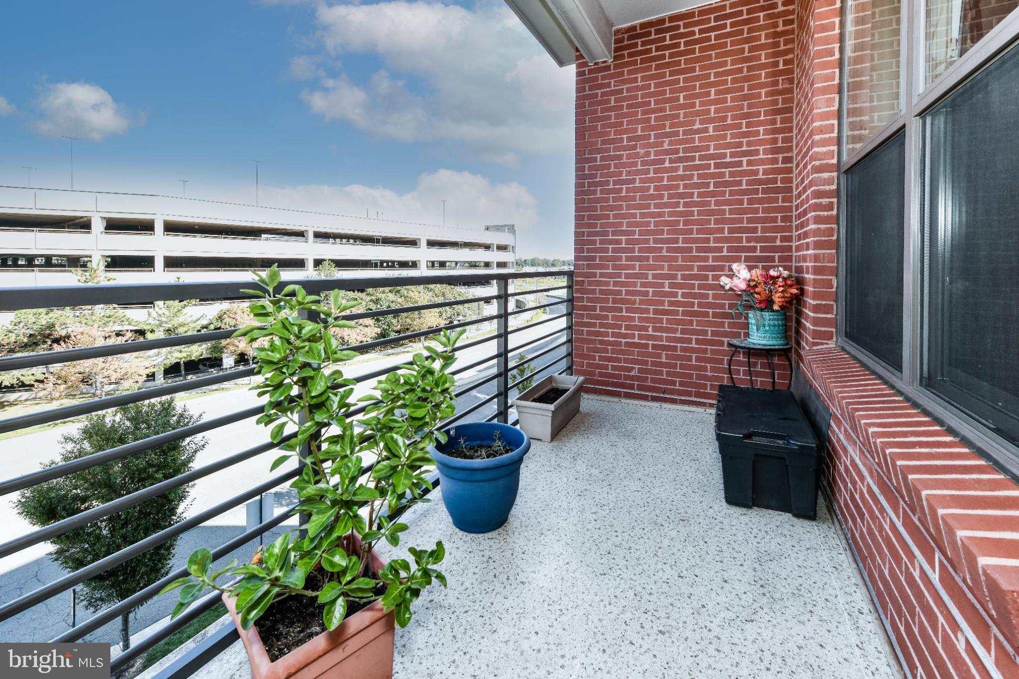 THE ATRIUM AT METROWEST - Residential