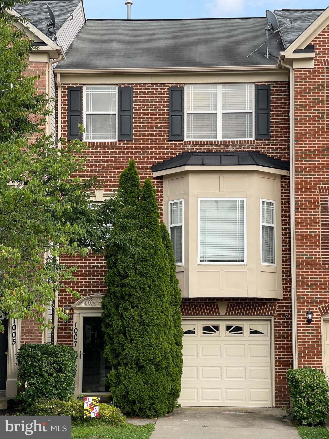 Fantastic opportunity to own this brick-front town home in sought-after Willow Glen! This 3 bedroom, 2 full, 2 half bath townhome is waiting for you!! Upgraded, fully fenced-in backyard, and rear deck for cookouts and stargazing! Featuring 9 ft. ceilings on the main level, spacious living room with a gas fireplace, sunny eat-in kitchen with stainless appliances, an updated kitchen with tons of cabinet space, and ample pantry storage. Primary bedroom with vaulted ceilings, full en suite and walk-in closet. A finished basement that provides all the extra room you need, and a 1-car attached garage. Close to restaurants, shops & entertainment. Ready to call home!