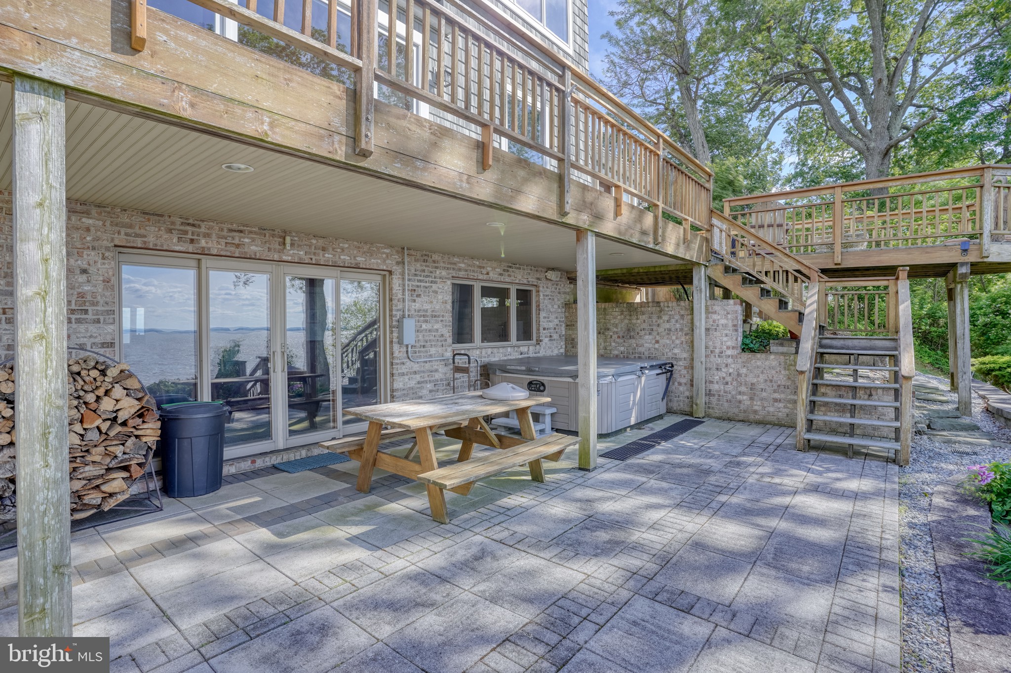 CHESAPEAKE ISLE - Residential