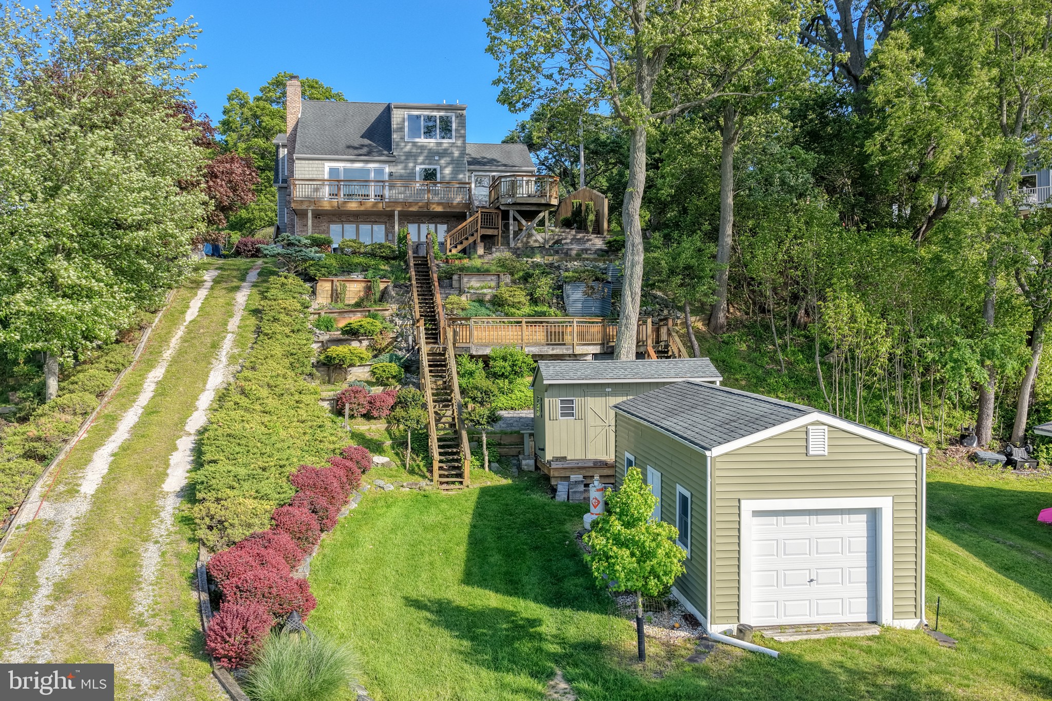 CHESAPEAKE ISLE - Residential