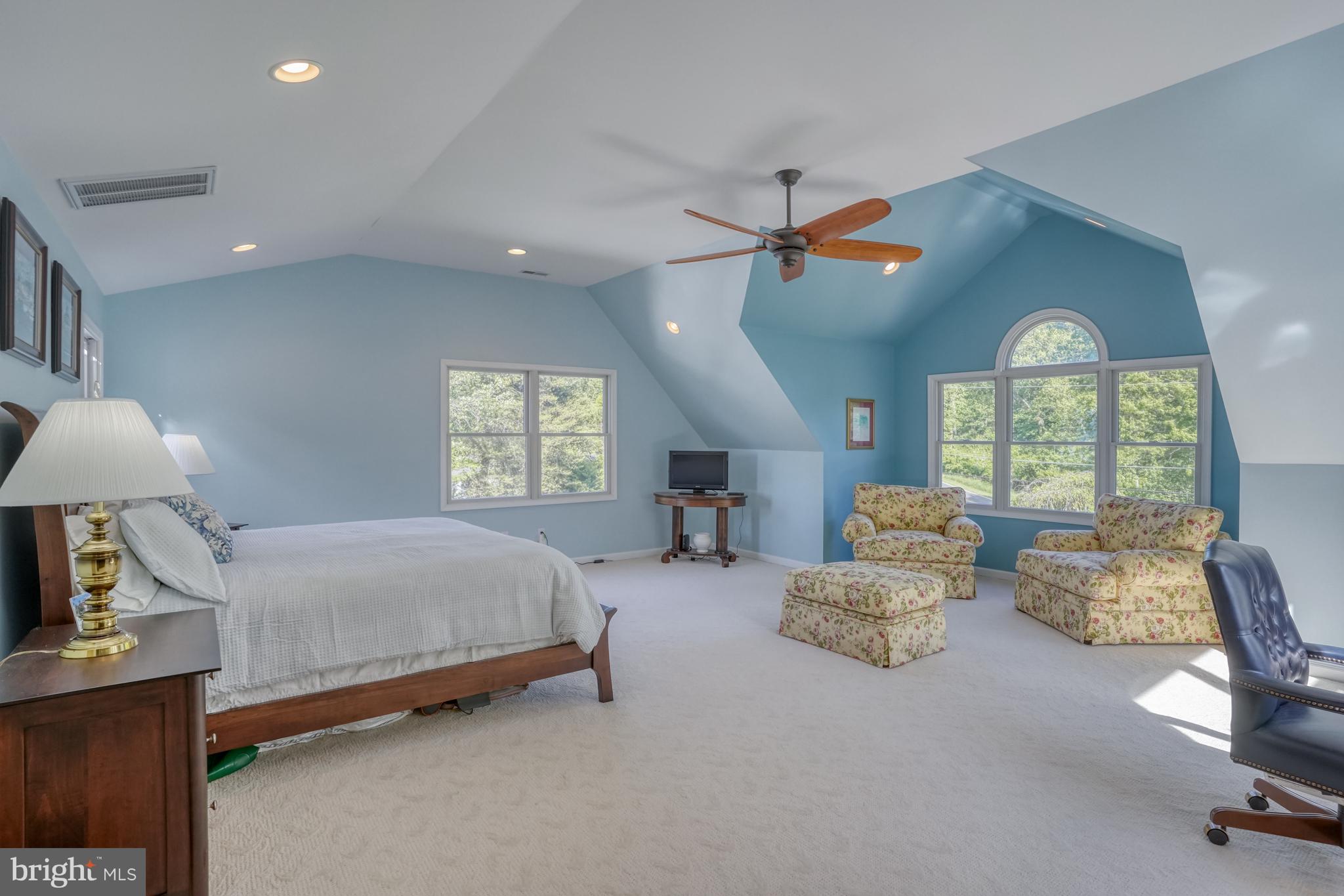 CHESAPEAKE ISLE - Residential