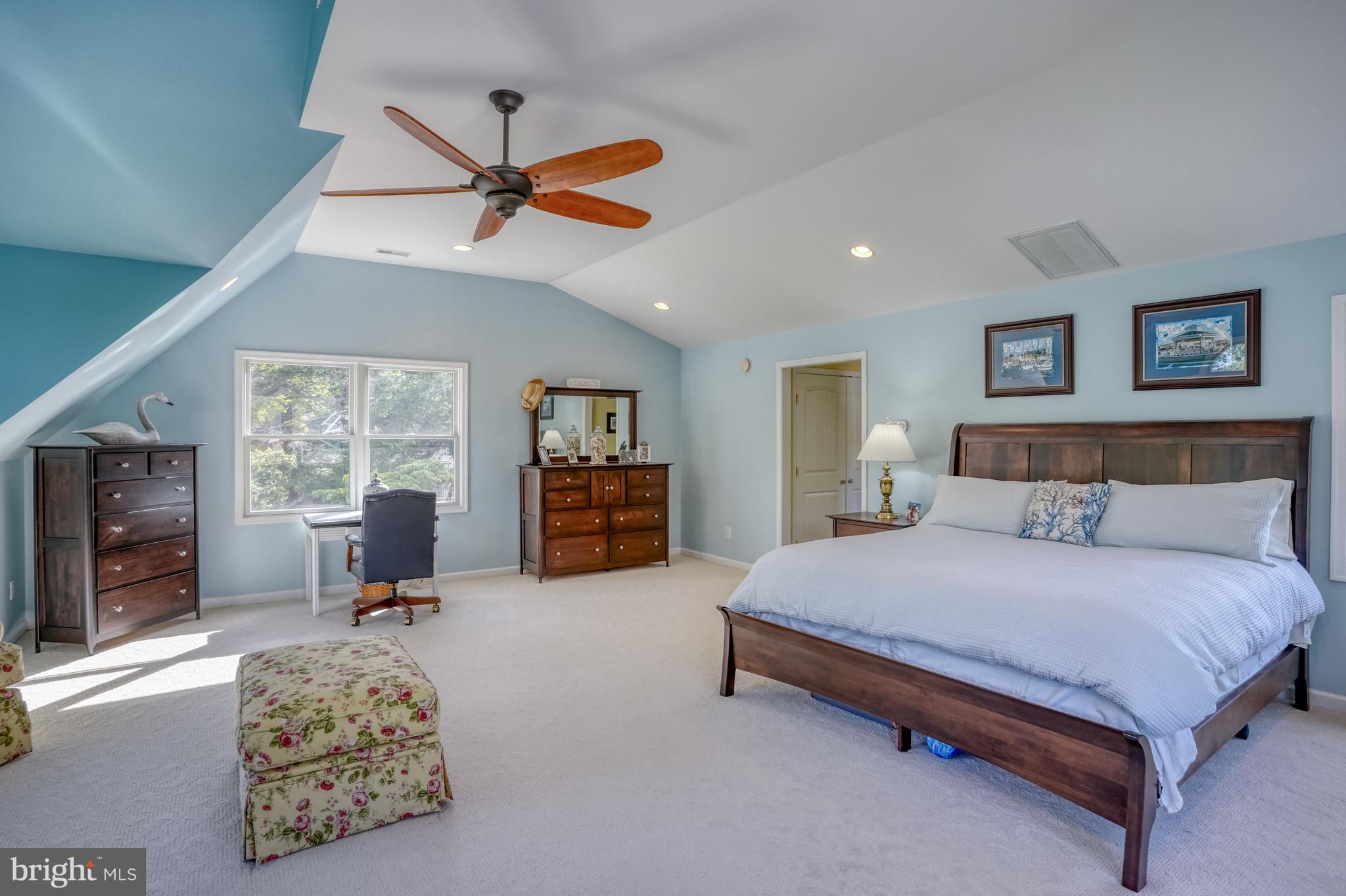 CHESAPEAKE ISLE - Residential