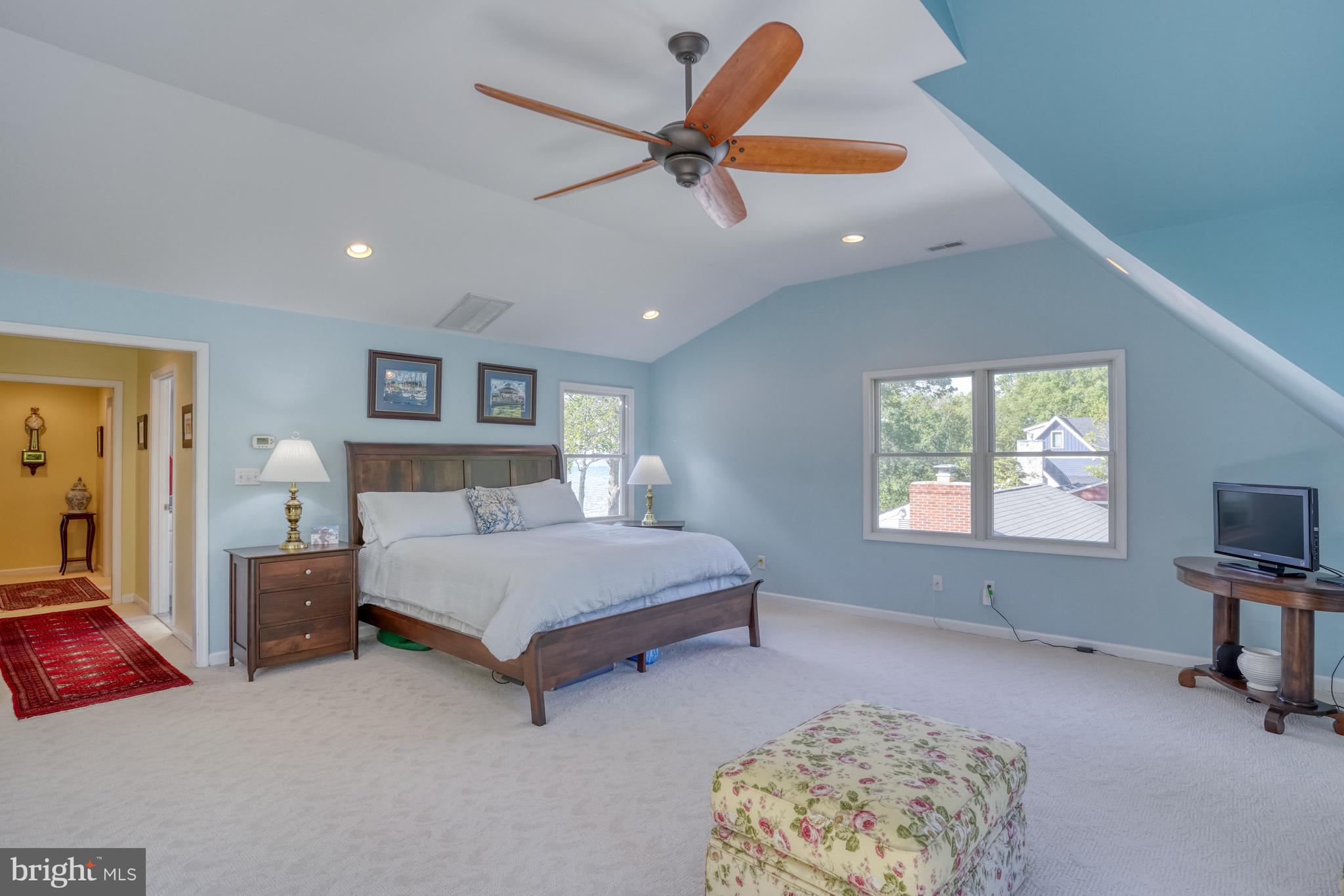 CHESAPEAKE ISLE - Residential