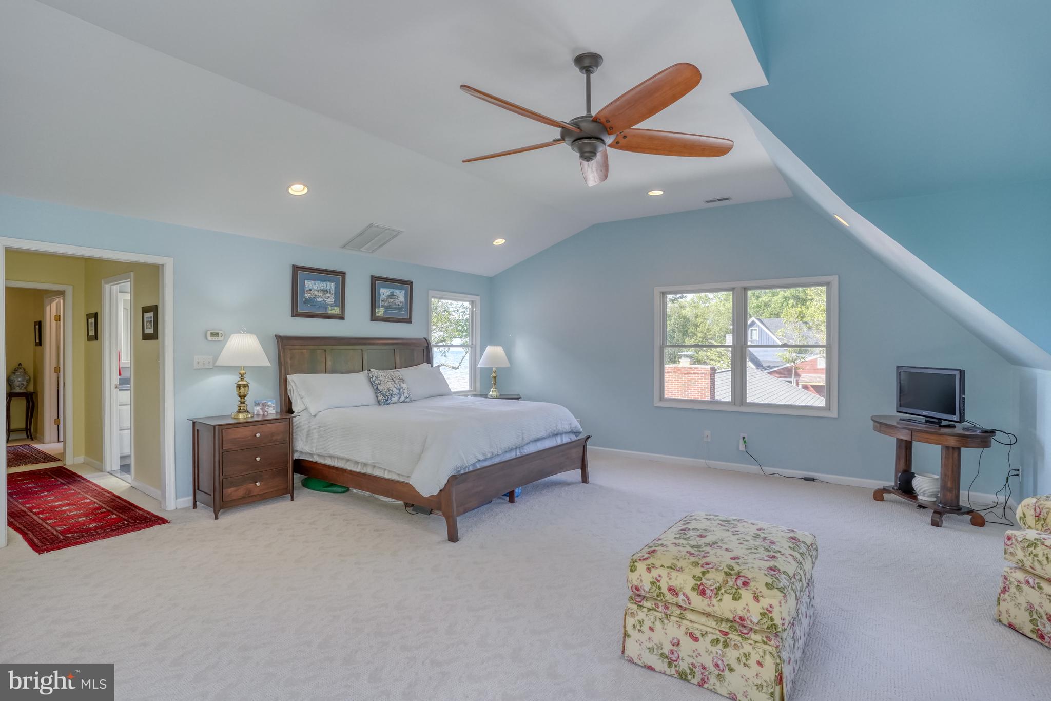 CHESAPEAKE ISLE - Residential