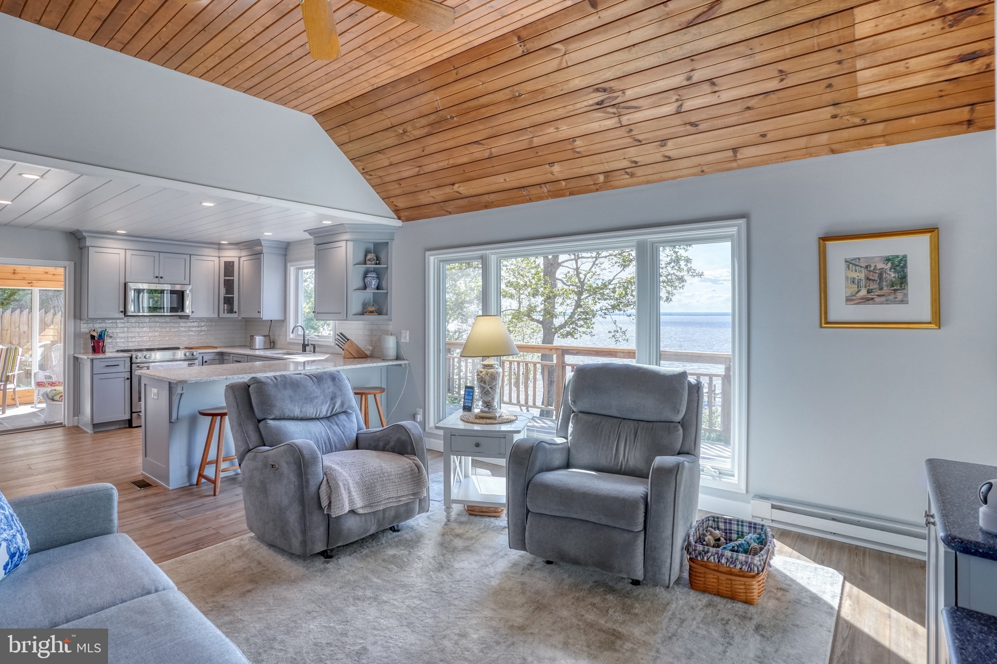 CHESAPEAKE ISLE - Residential