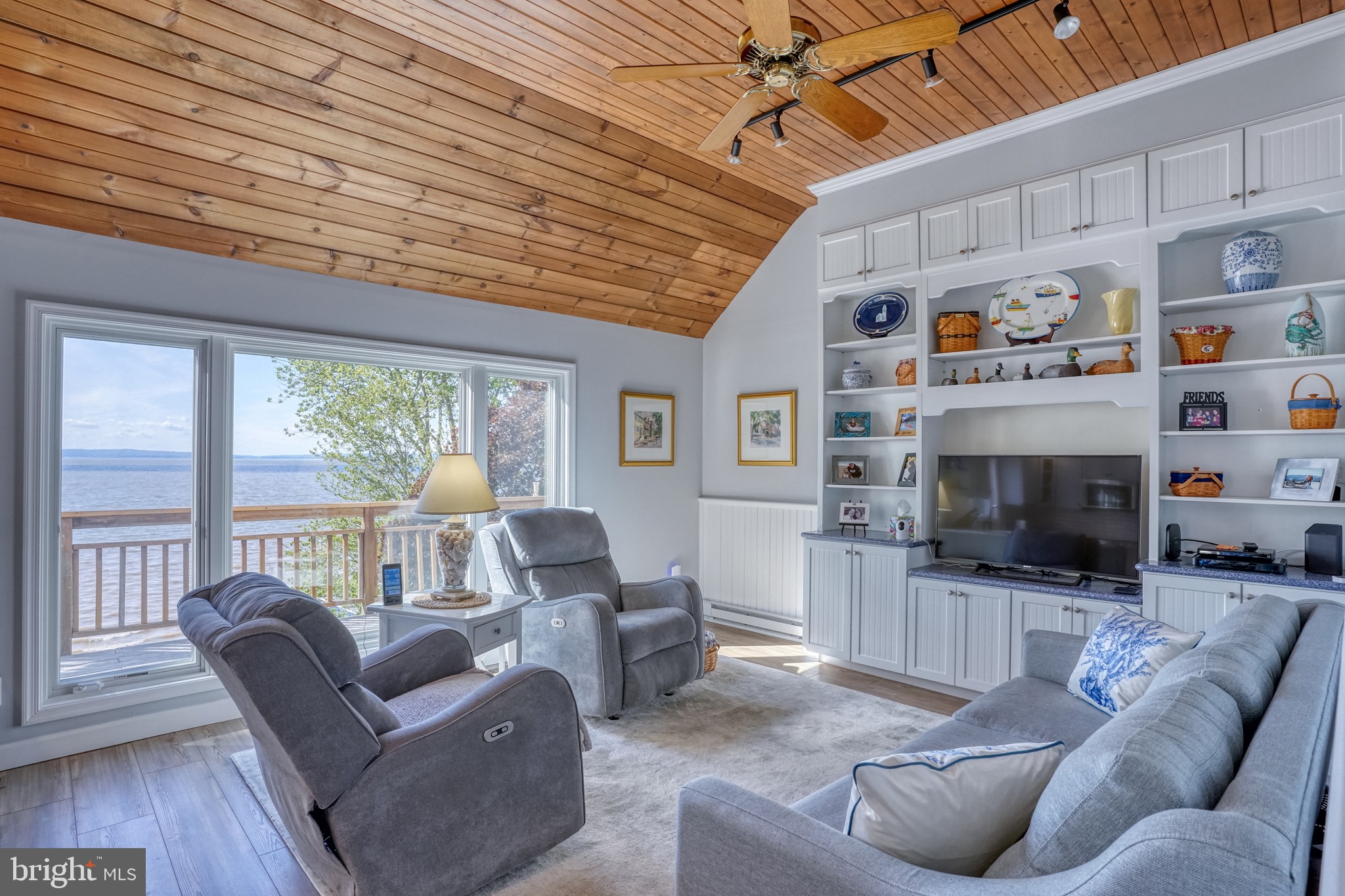 CHESAPEAKE ISLE - Residential