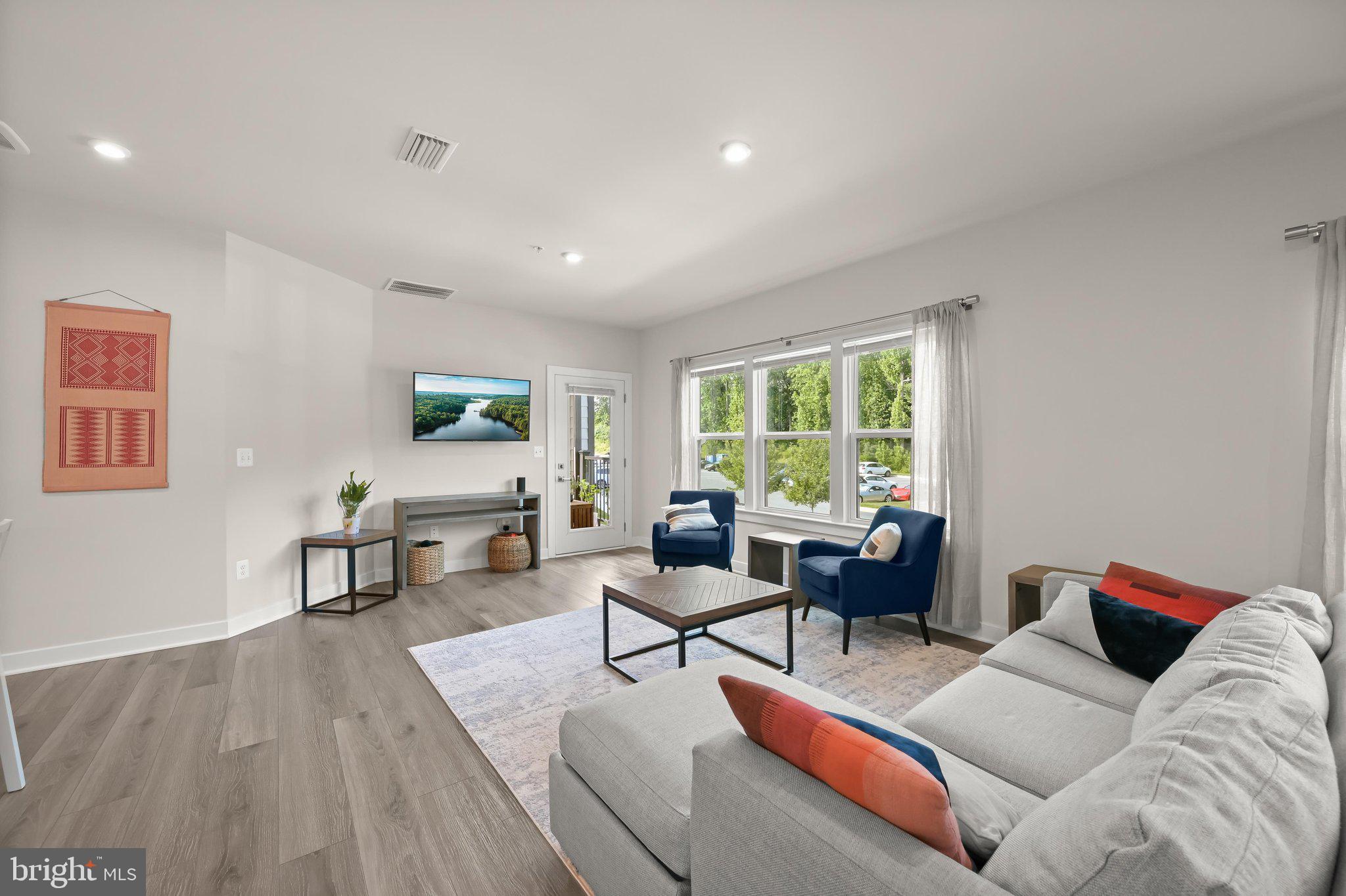 TURF VALLEY - Residential
