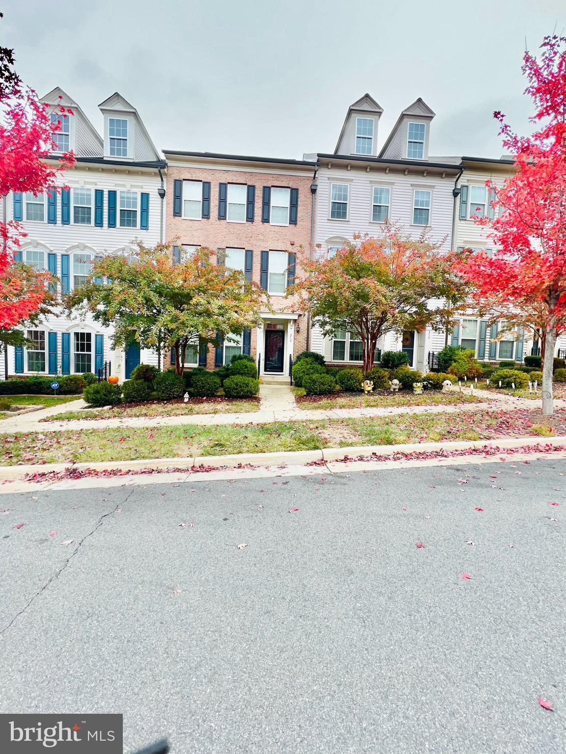 EMBREY MILL - Residential Lease