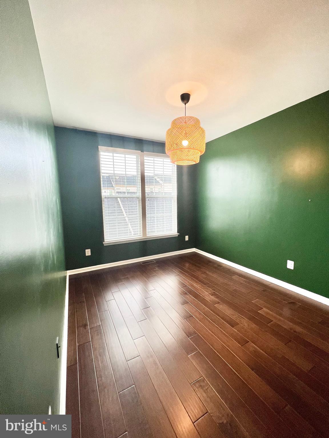 EMBREY MILL - Residential Lease