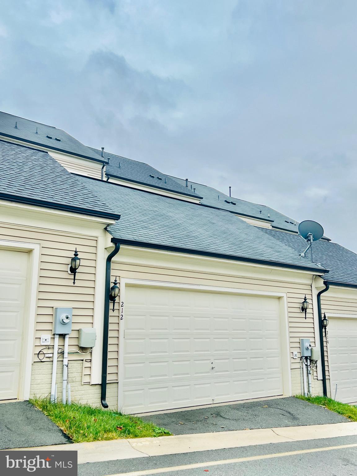 EMBREY MILL - Residential Lease