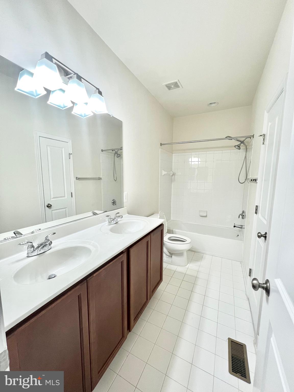EMBREY MILL - Residential Lease