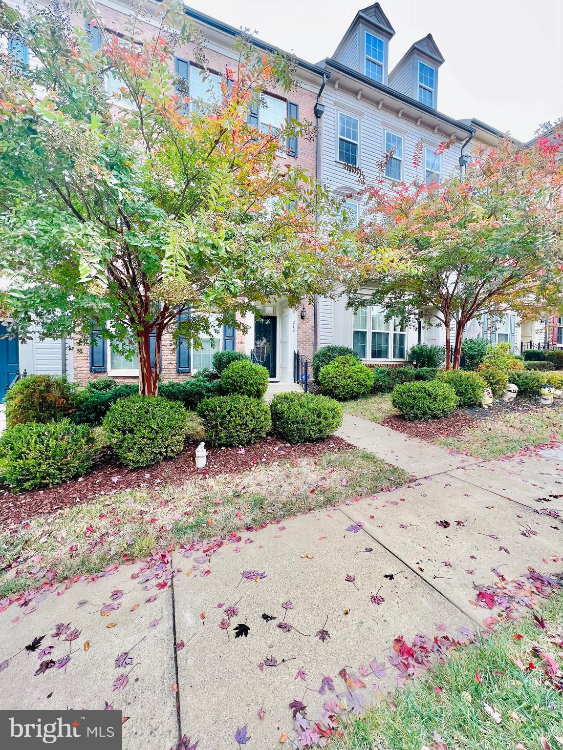 EMBREY MILL - Residential Lease