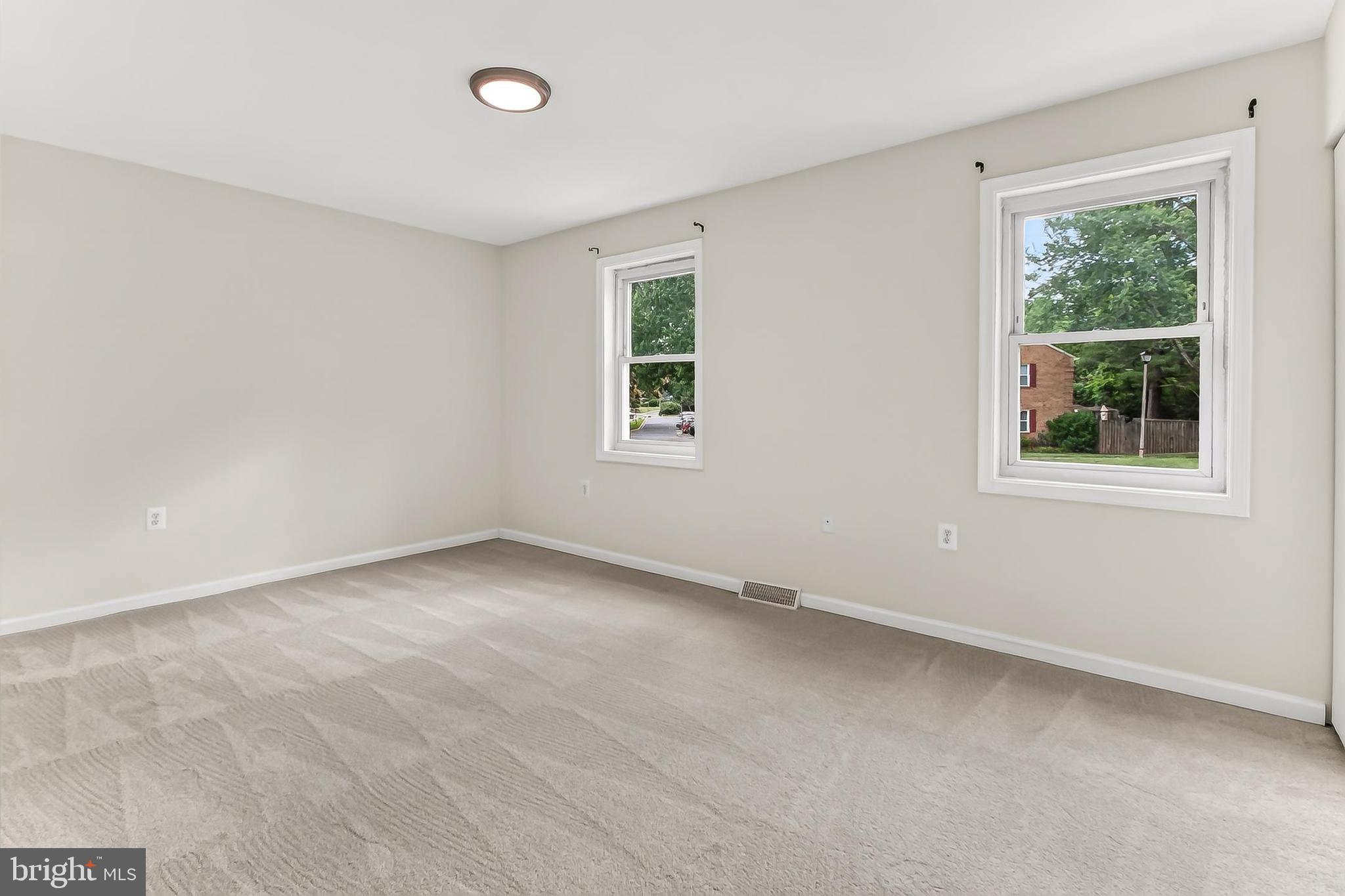LAKEPOINTE - Residential