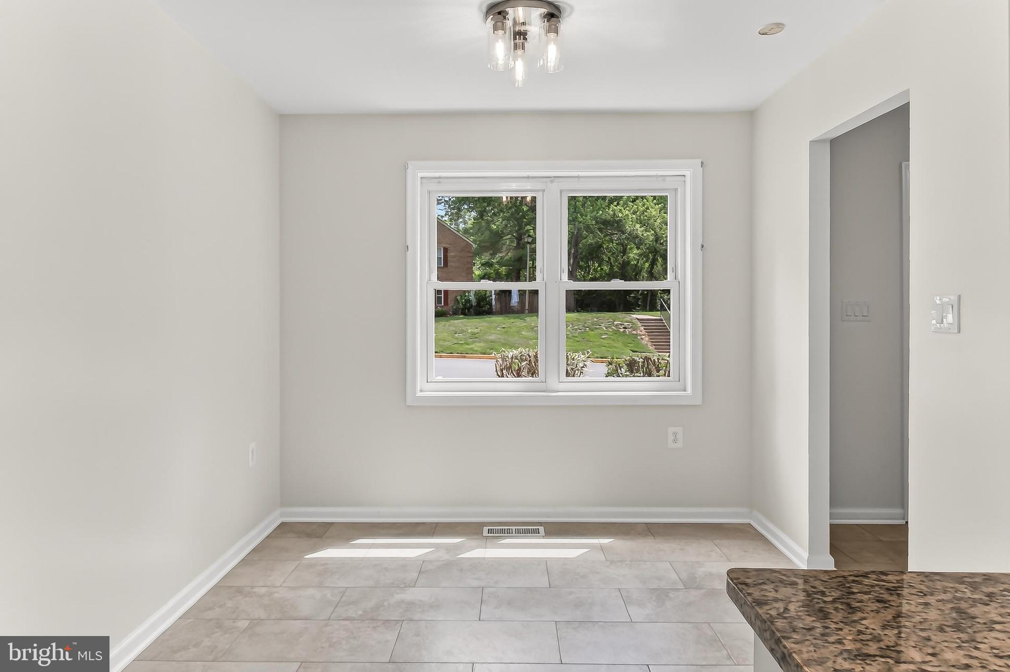 LAKEPOINTE - Residential