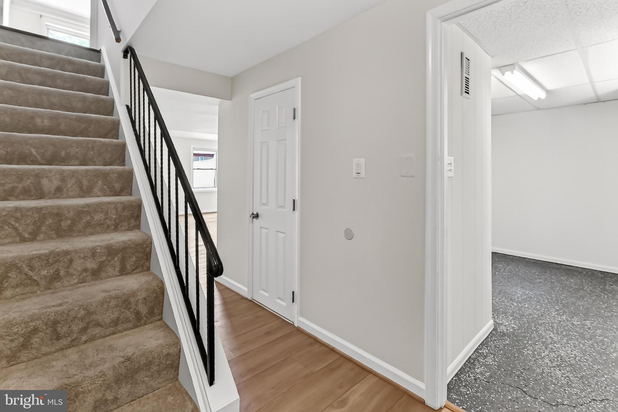 LAKEPOINTE - Residential
