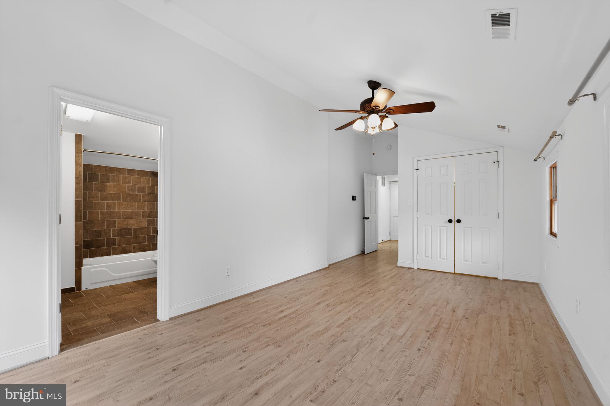 NORTH KENSINGTON - Residential