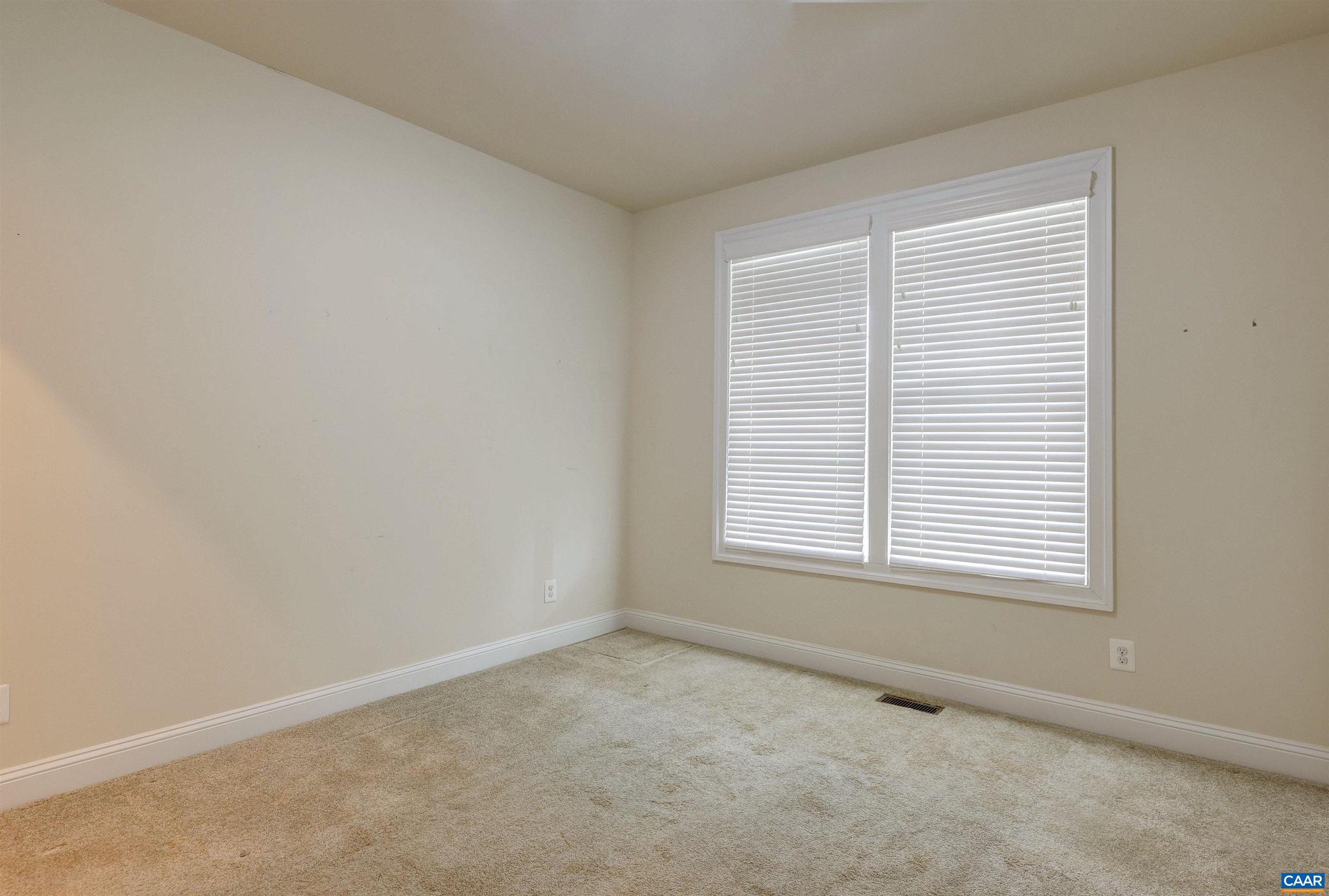 SPRING CREEK - Residential