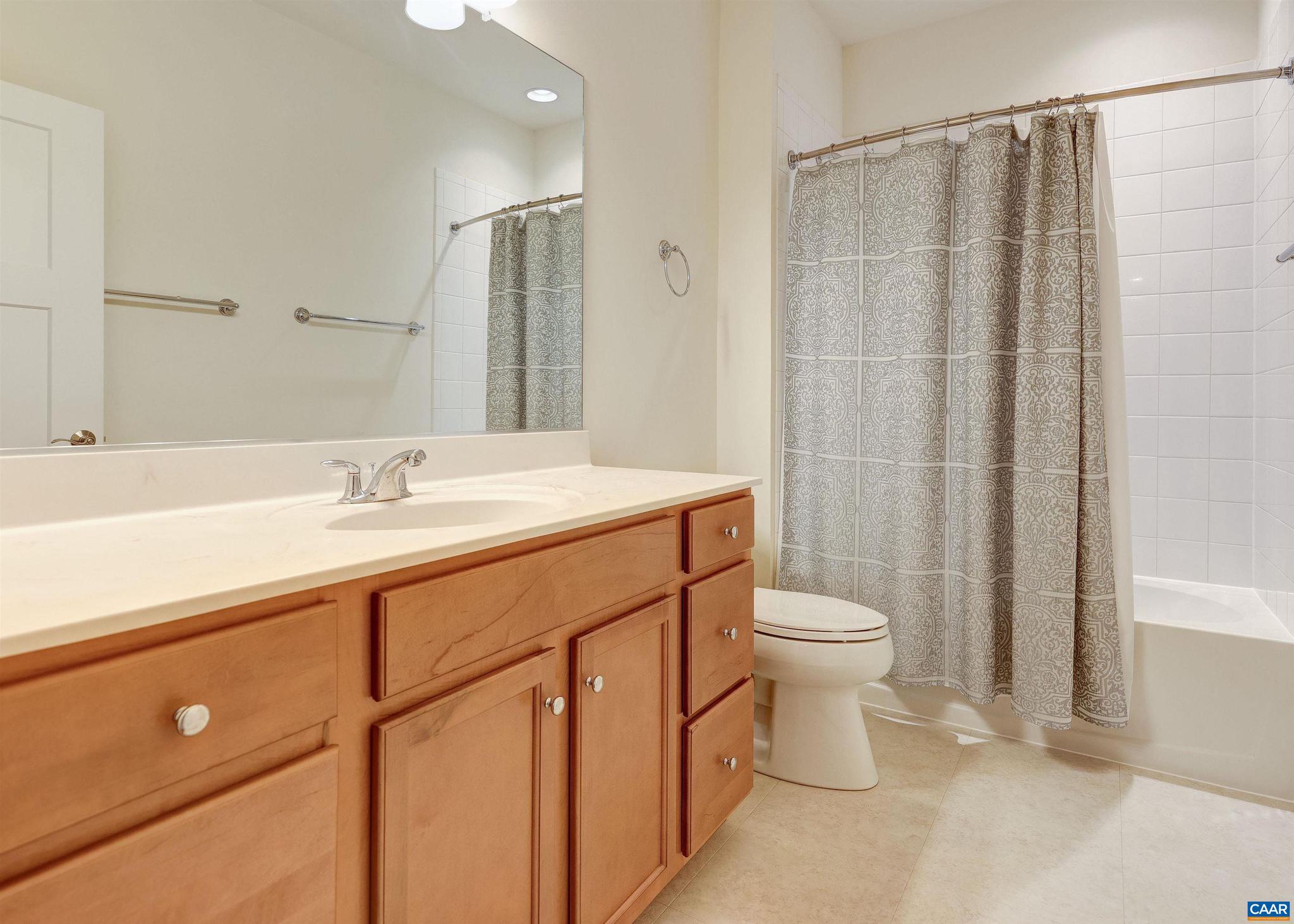 SPRING CREEK - Residential