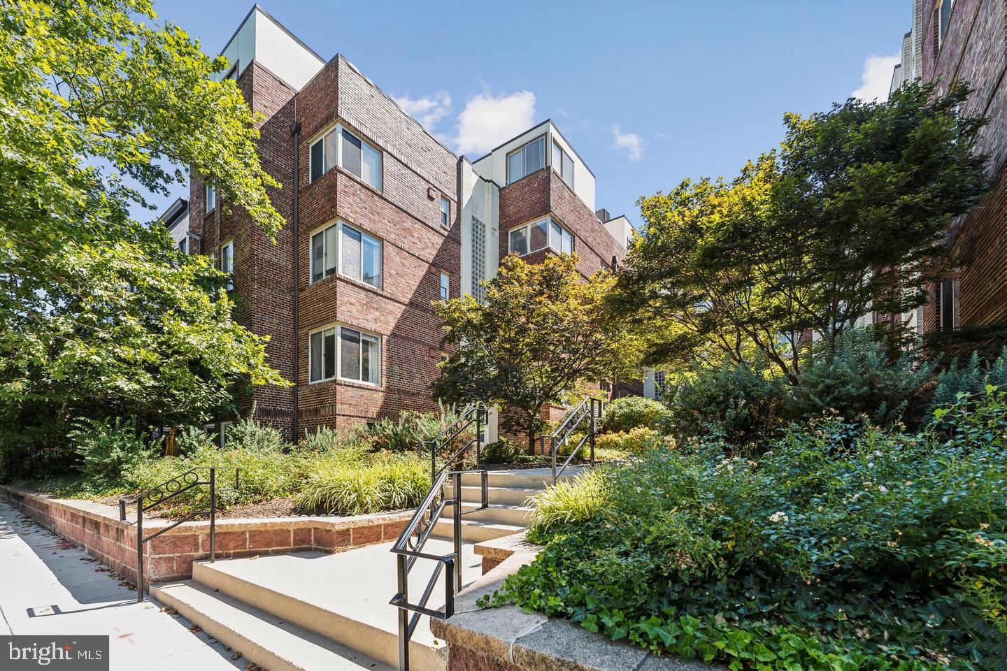 BRIGHTWOOD - Residential