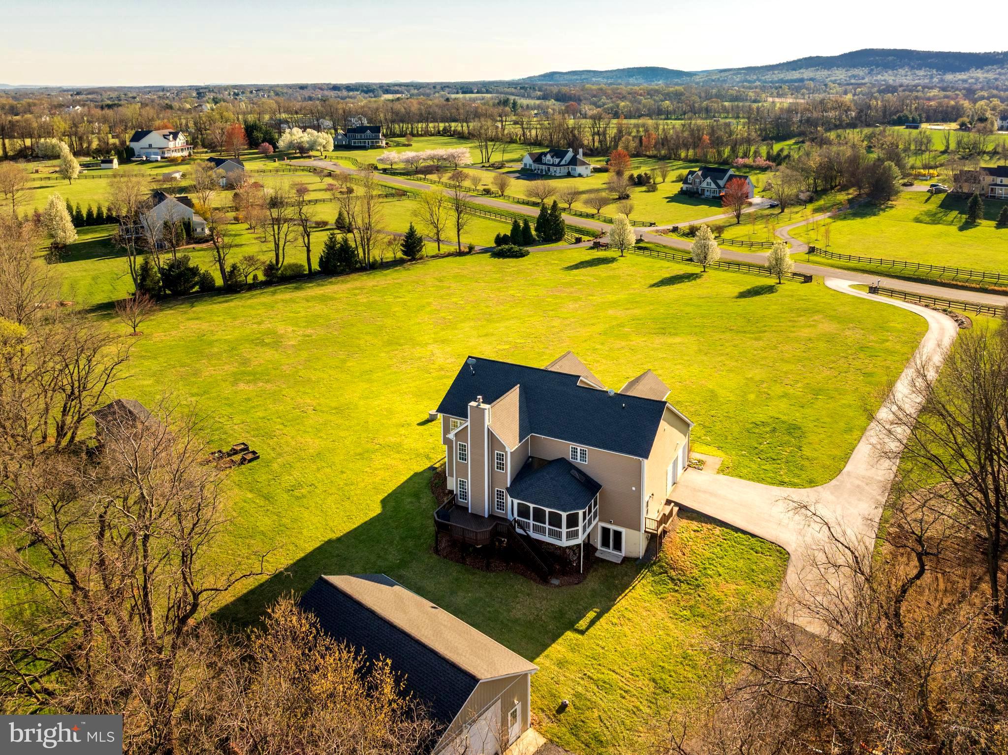 BOLINGTON ROAD - Residential