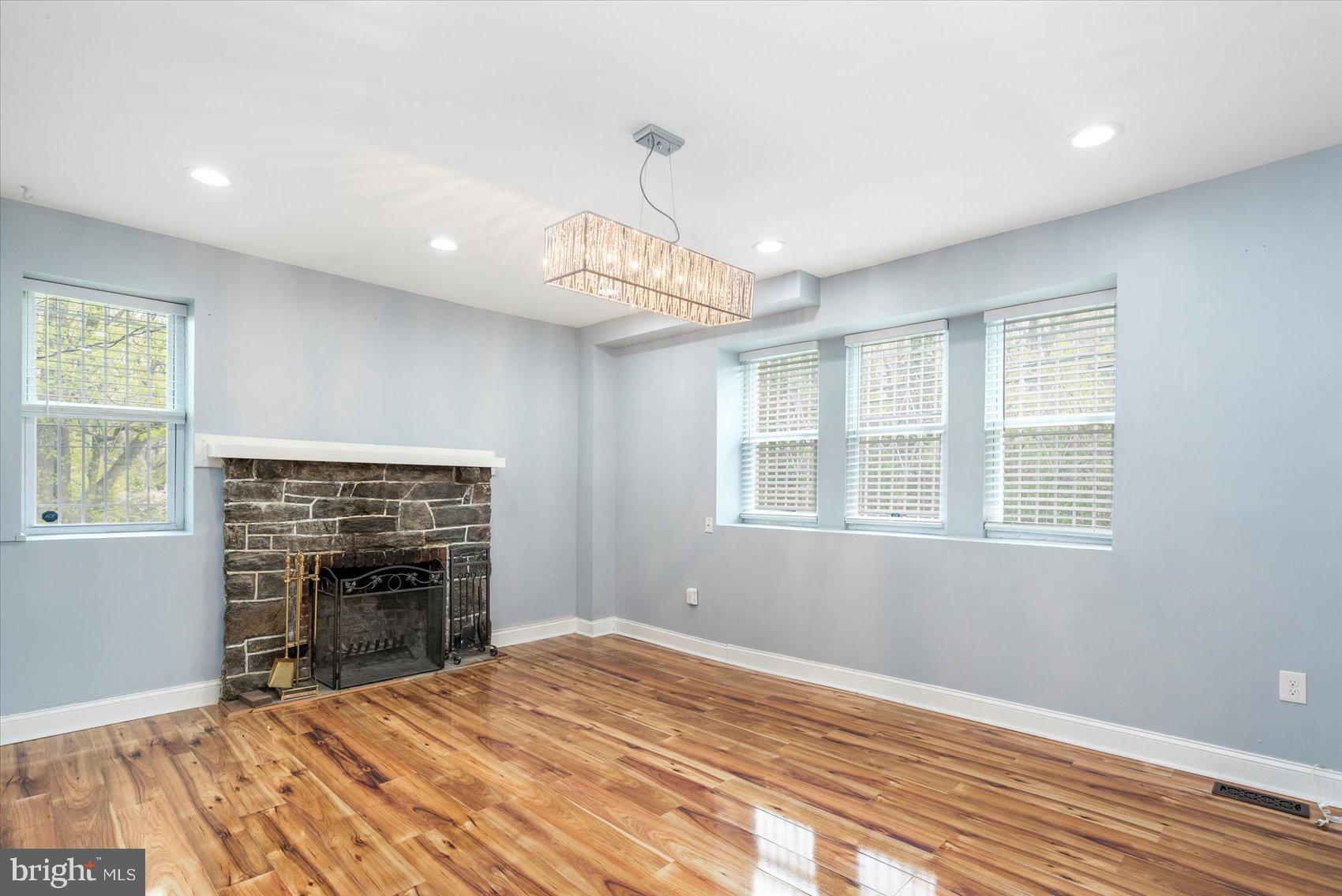 GREENSPRING - Residential Lease